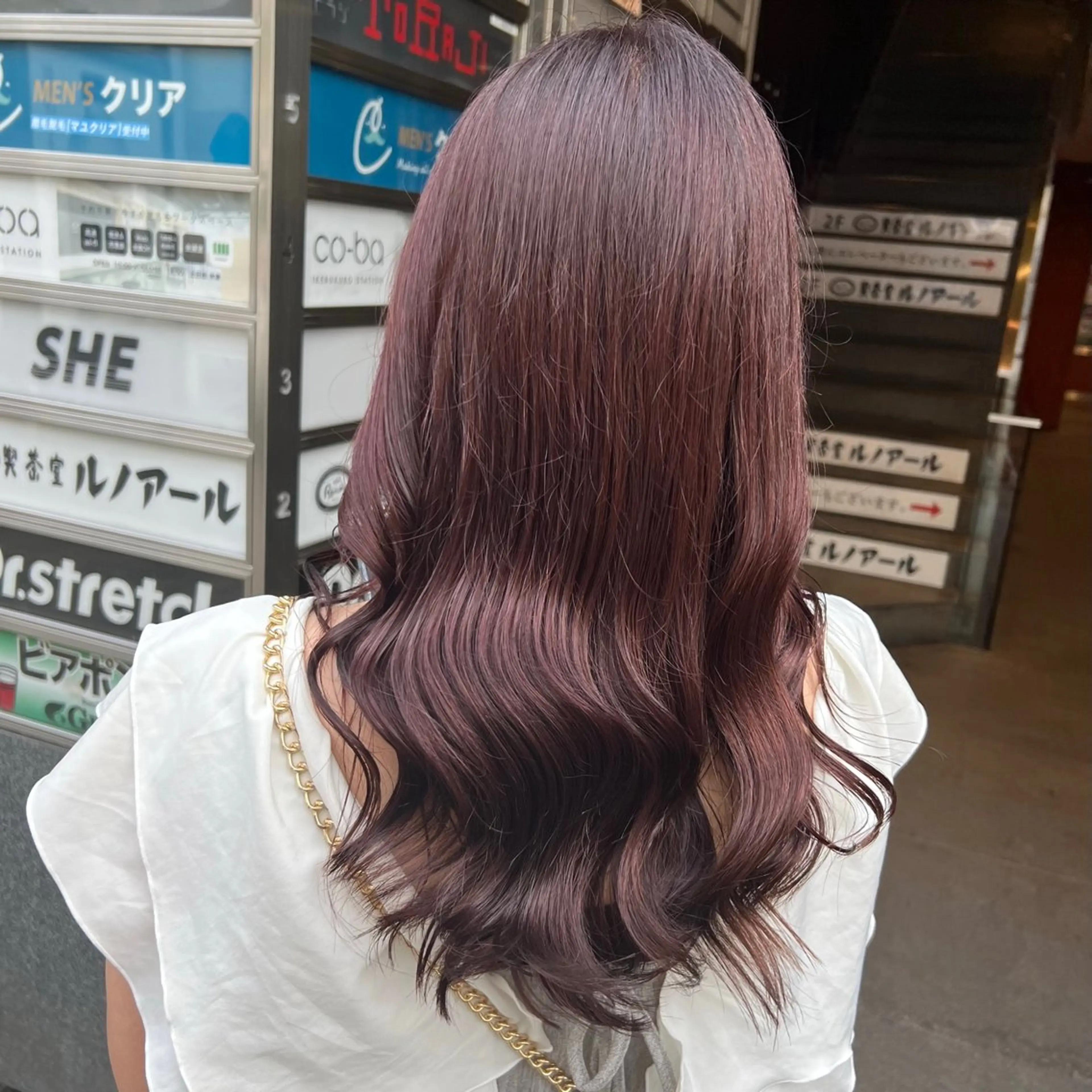 ロング カラー ヘアアレンジ カット ヘアカラー トリートメント ヘアセット 透け上品ハイトーン 職人ゆうと🤍のヘアスタイル