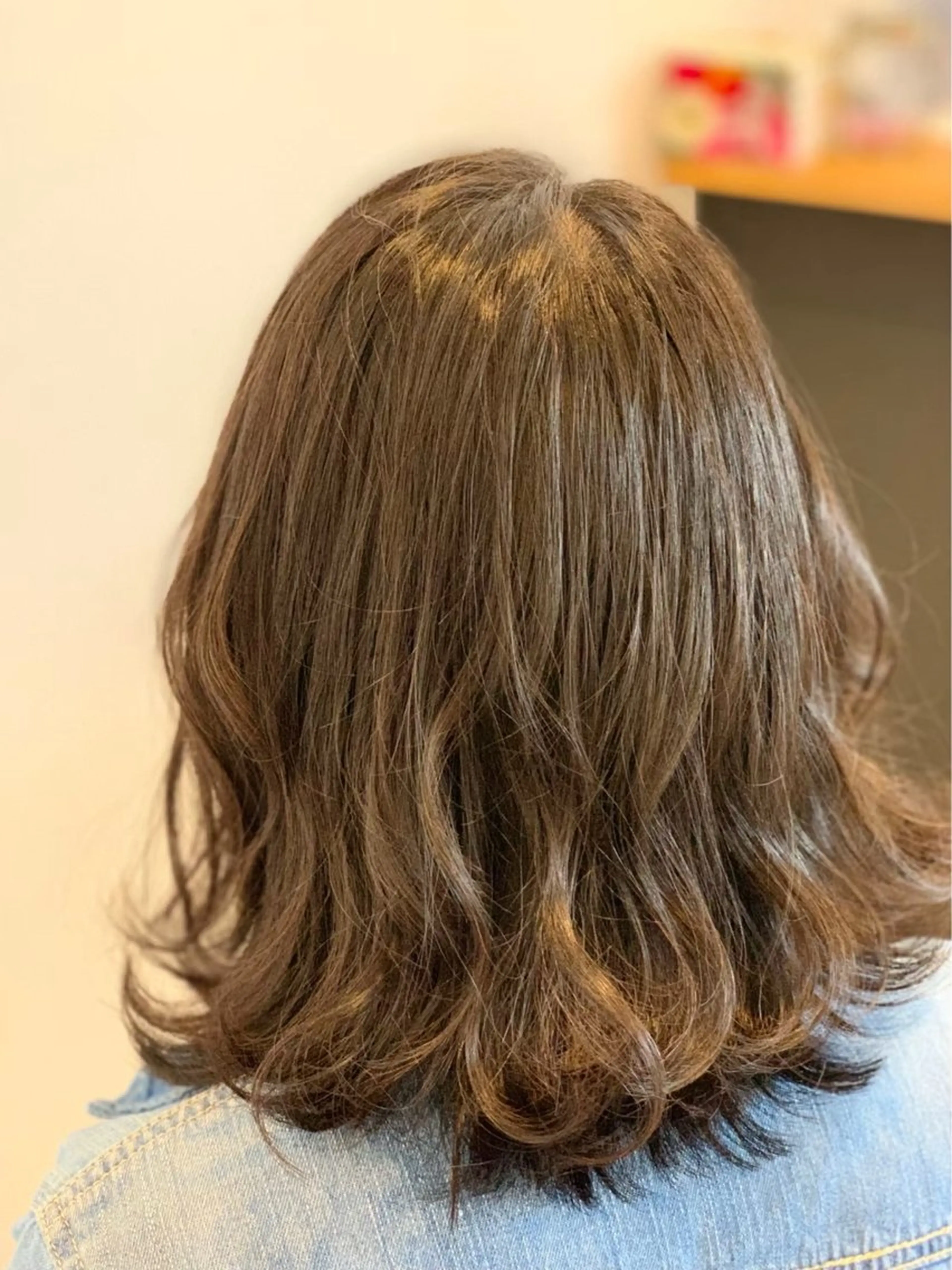 ミディアム 堀 偉月のヘアスタイル