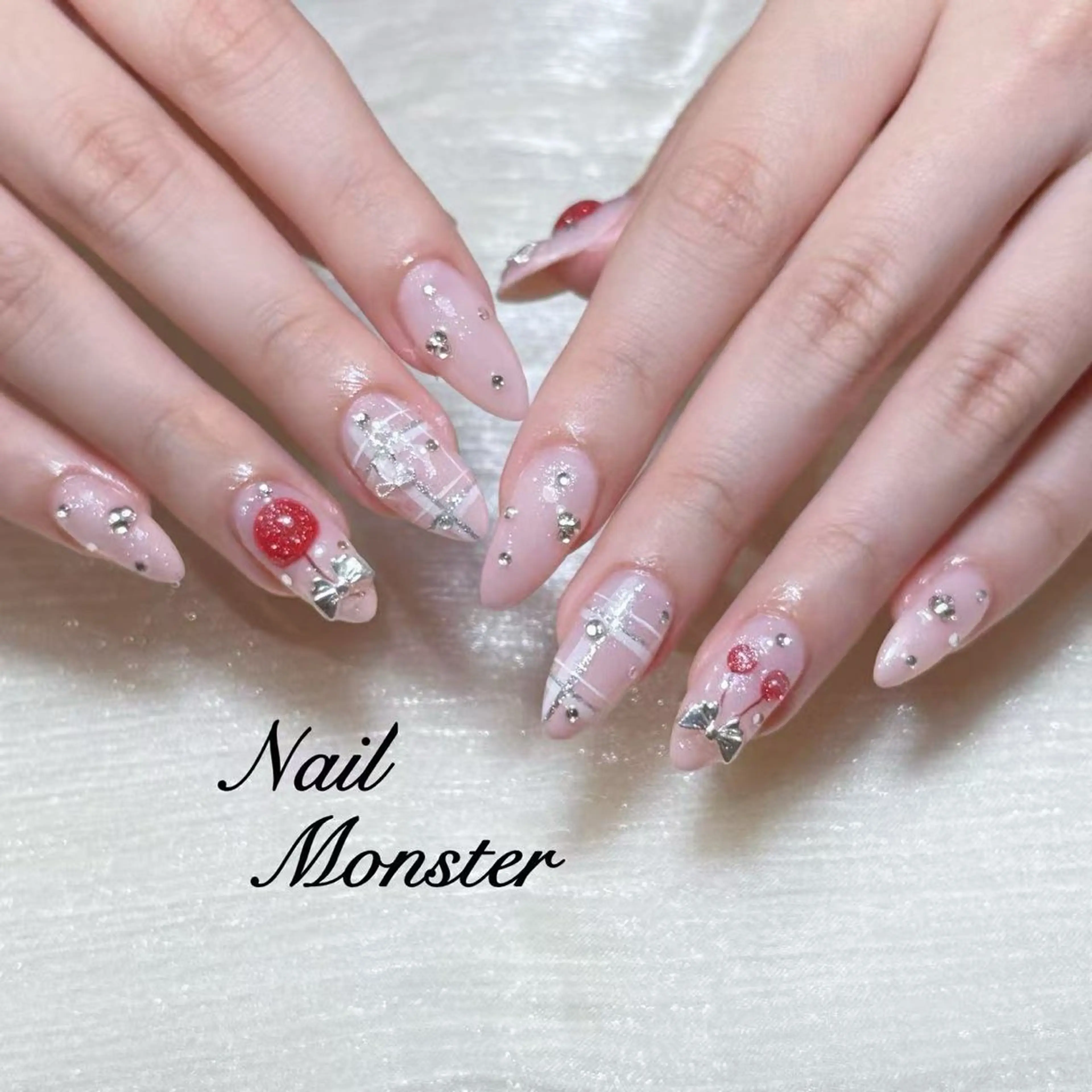 12月⭐️オフ無料⭐️❤️🔥🎀HAND🎀平日10時〜16時時間限定持ち込みデザイン10本の写真