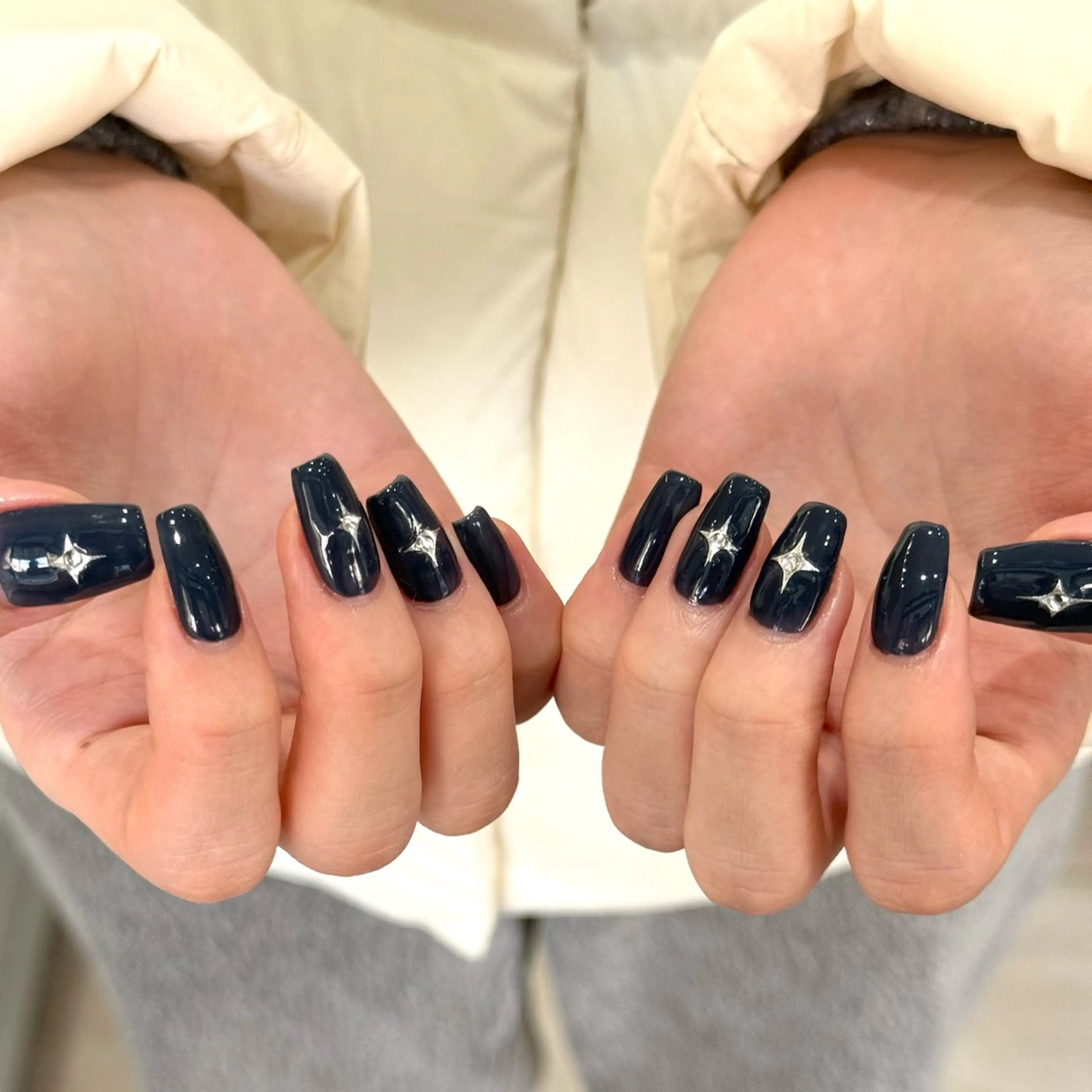 ネイル ハンドネイル chika .のネイルデザイン