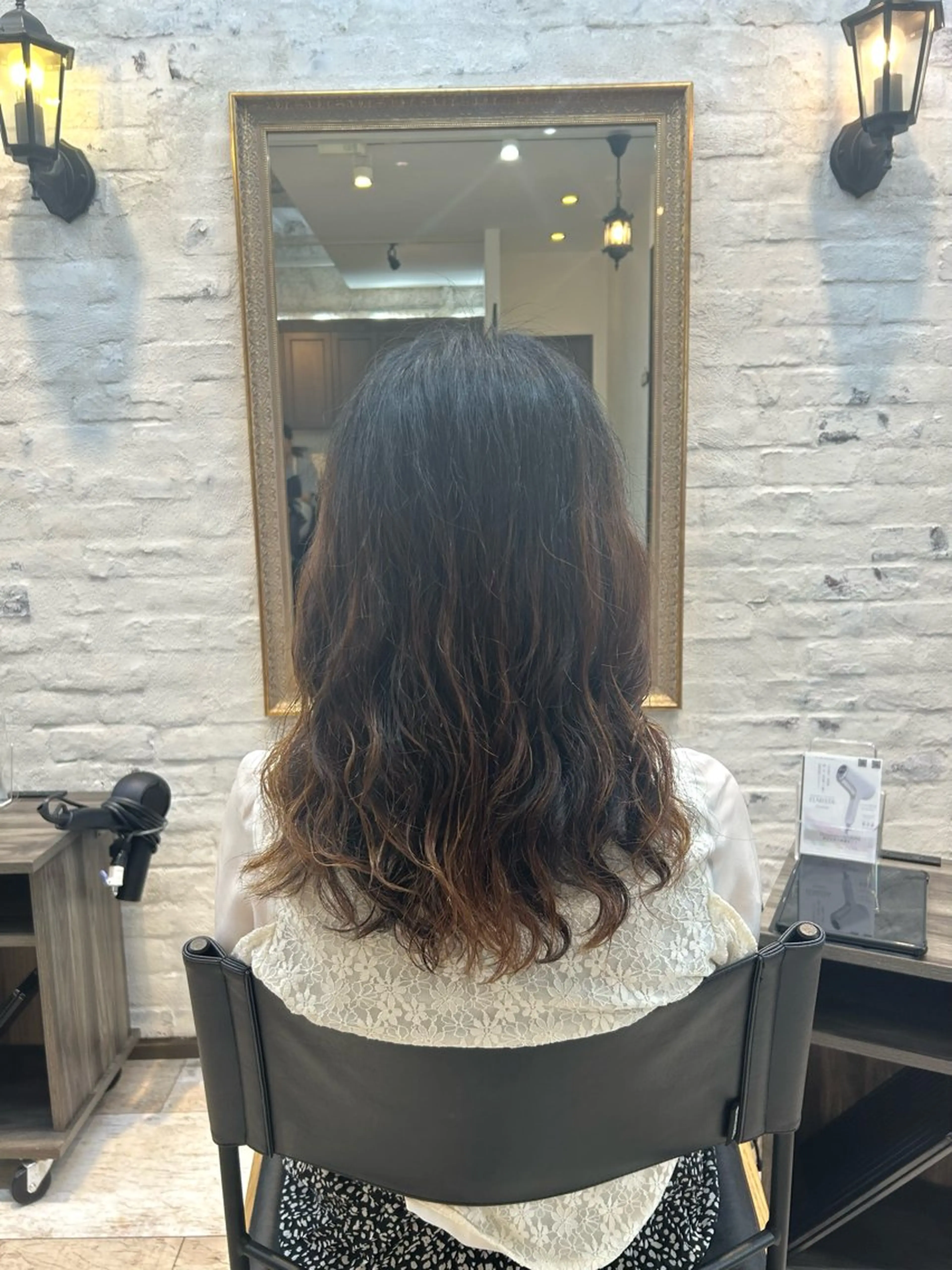 ロング パーマ 林 美佑のヘアスタイル