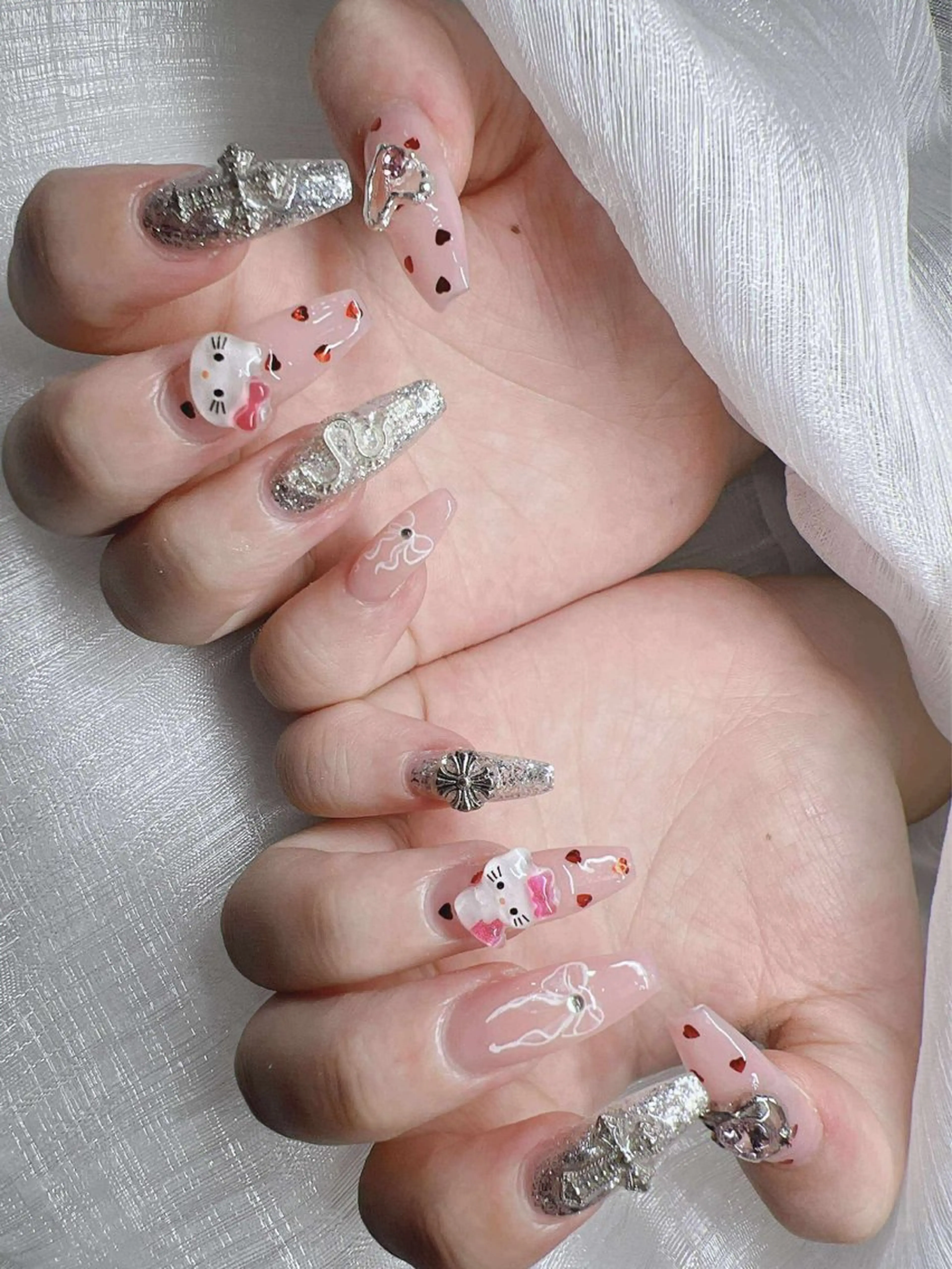 ネイル ハンドネイル Lee Nailsのネイルデザイン