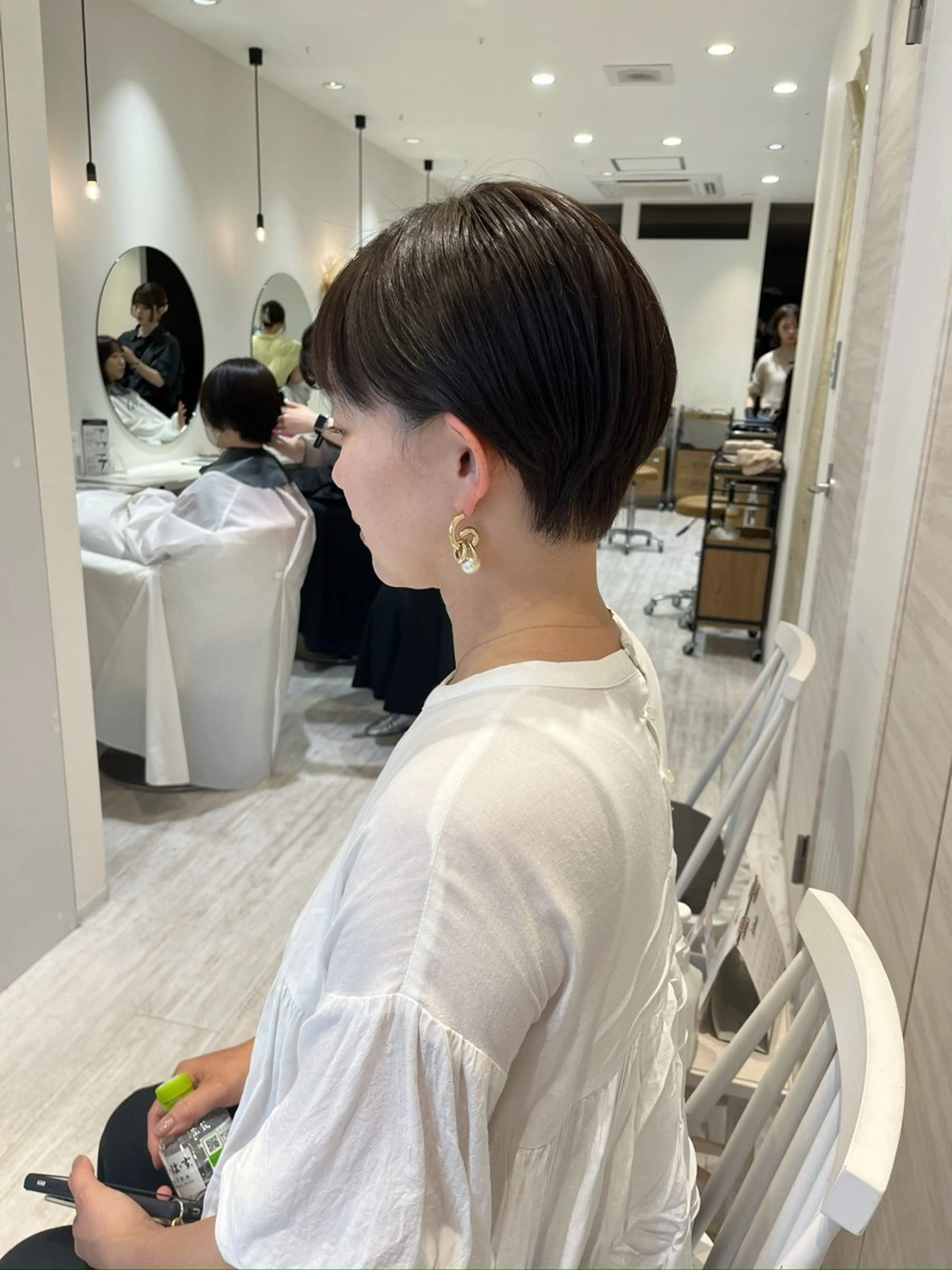 ショート カラー 丸みショート ショートヘア Chiho / 梅田 / ボブ/ パーマのヘアスタイル