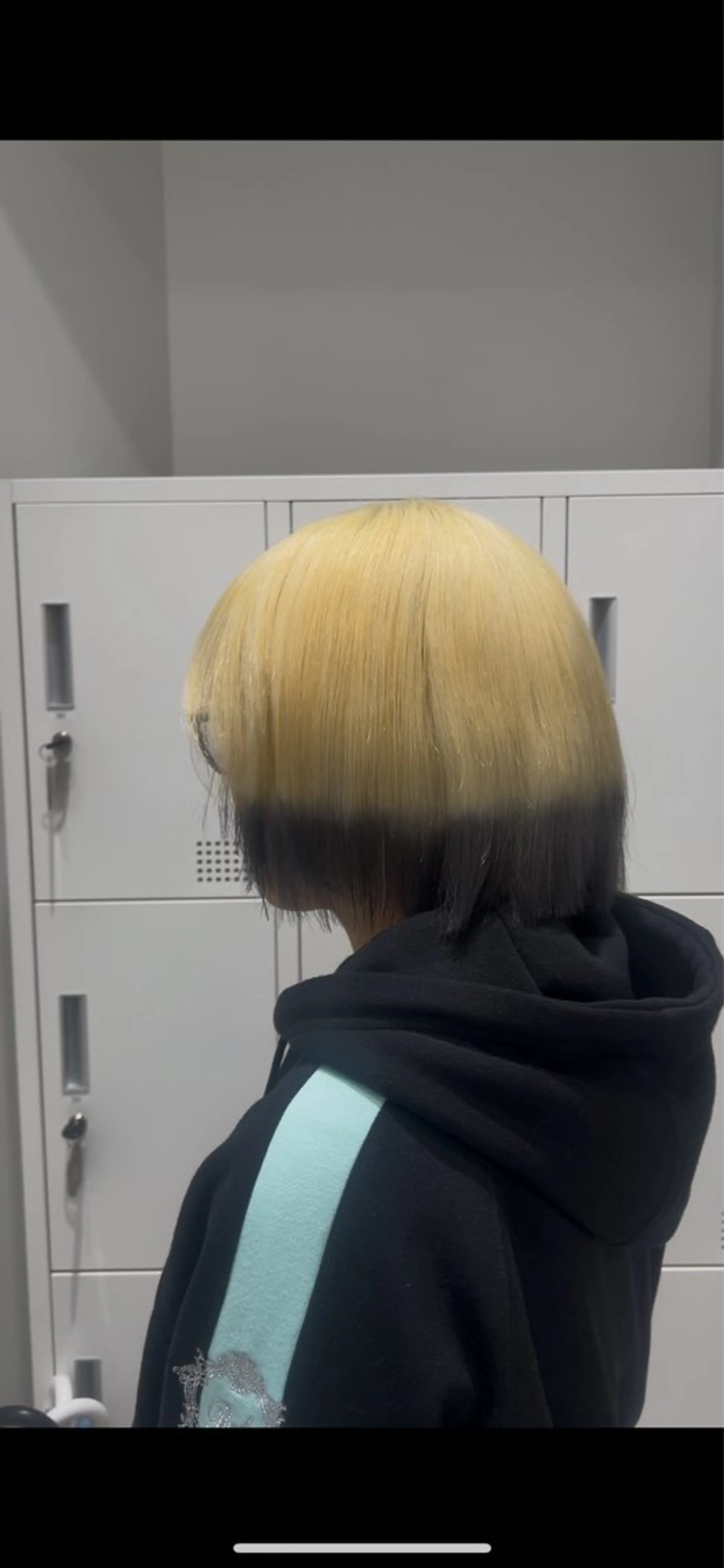 ショート カラー ヘアアレンジ 抜きっぱなしブロンド デザインカラー カット ヘアカラー トリートメント ハイトーン特化 ♡shoka♡のヘアスタイル