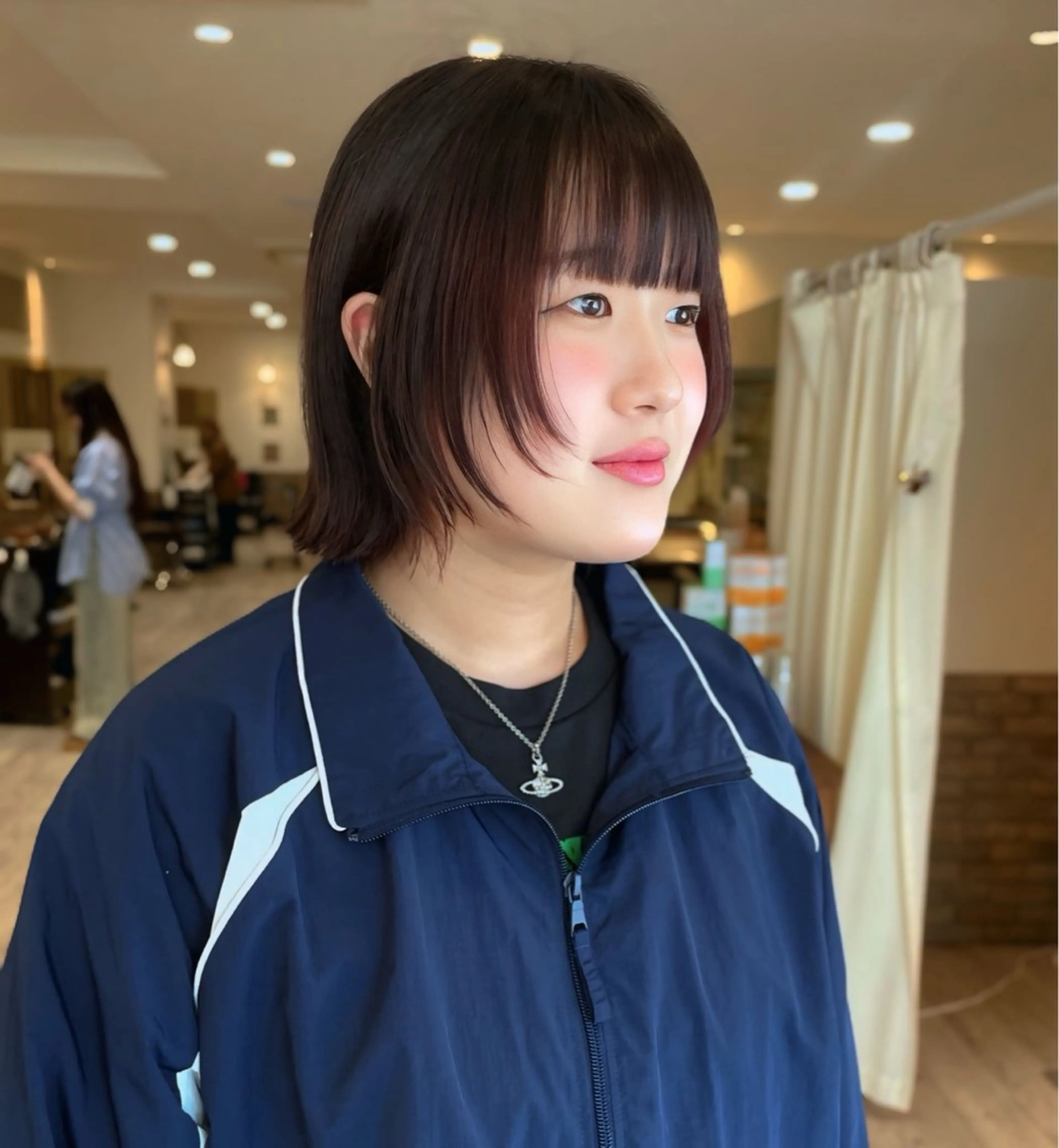 ミディアム ✨レイヤーお任せ✨ 林有里子のヘアスタイル