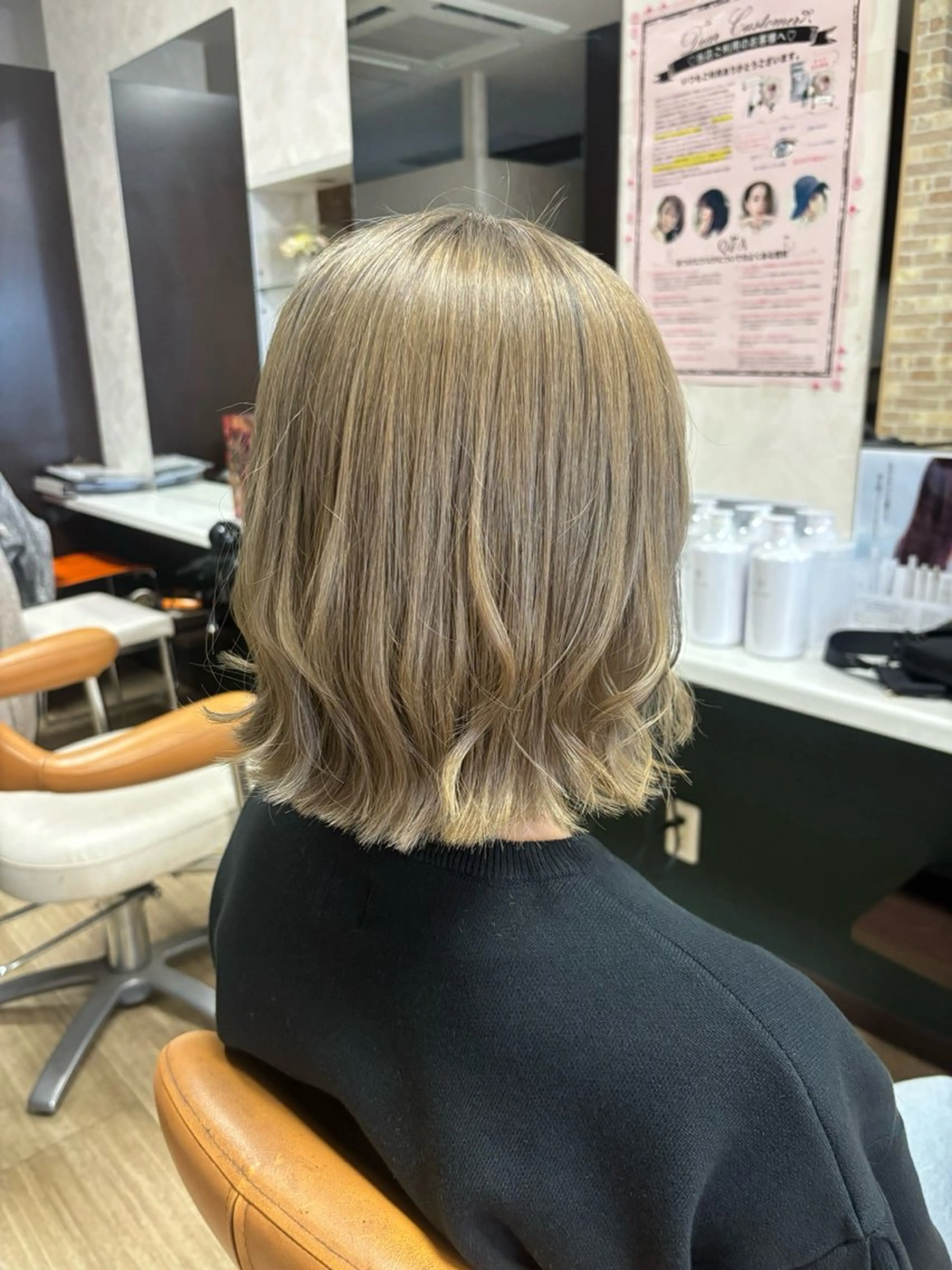 ミディアム カラー ダブルカラー 千上 結希奈のヘアスタイル