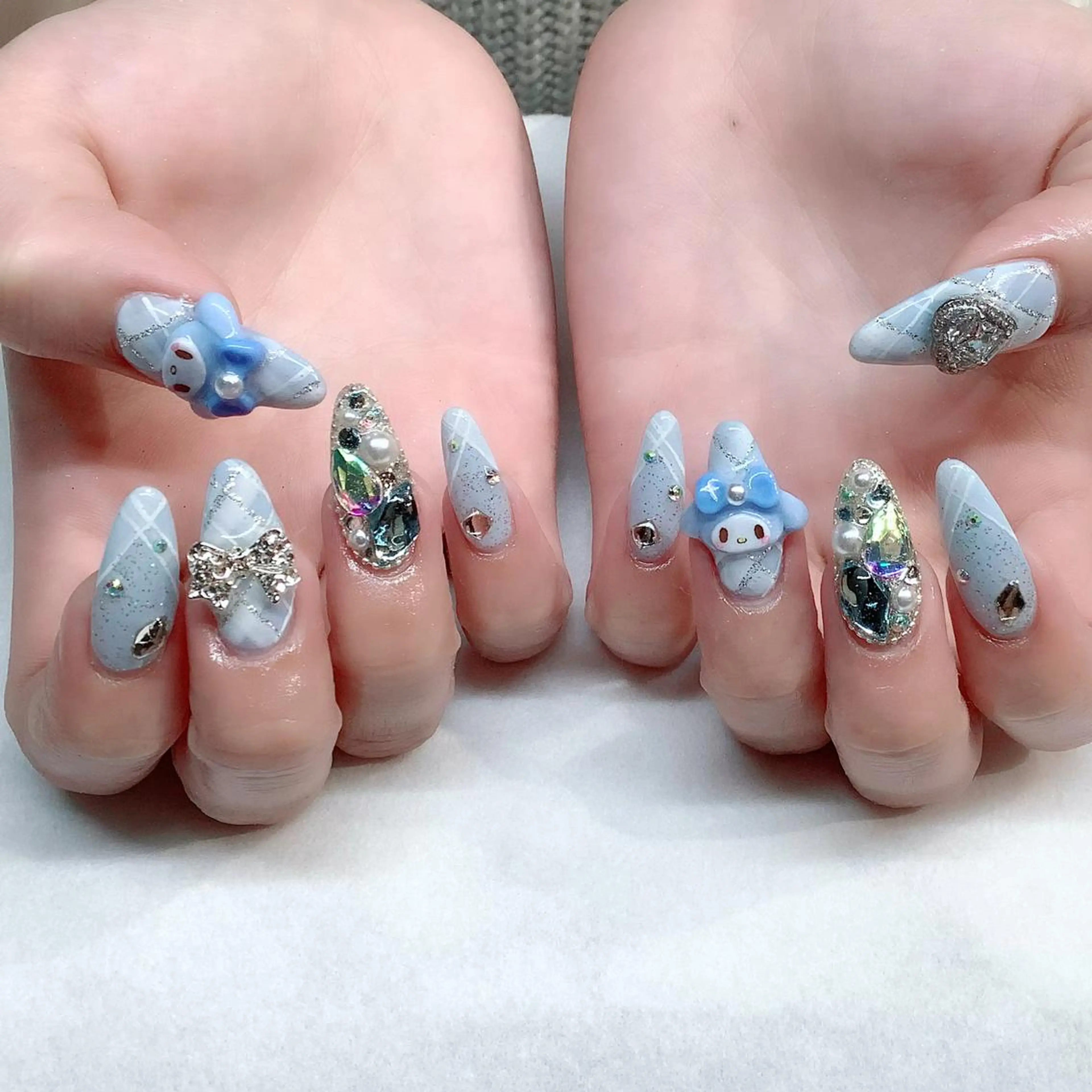 ネイル ハンドネイル 💎🐰 saki. m 🐰💎のネイルデザイン