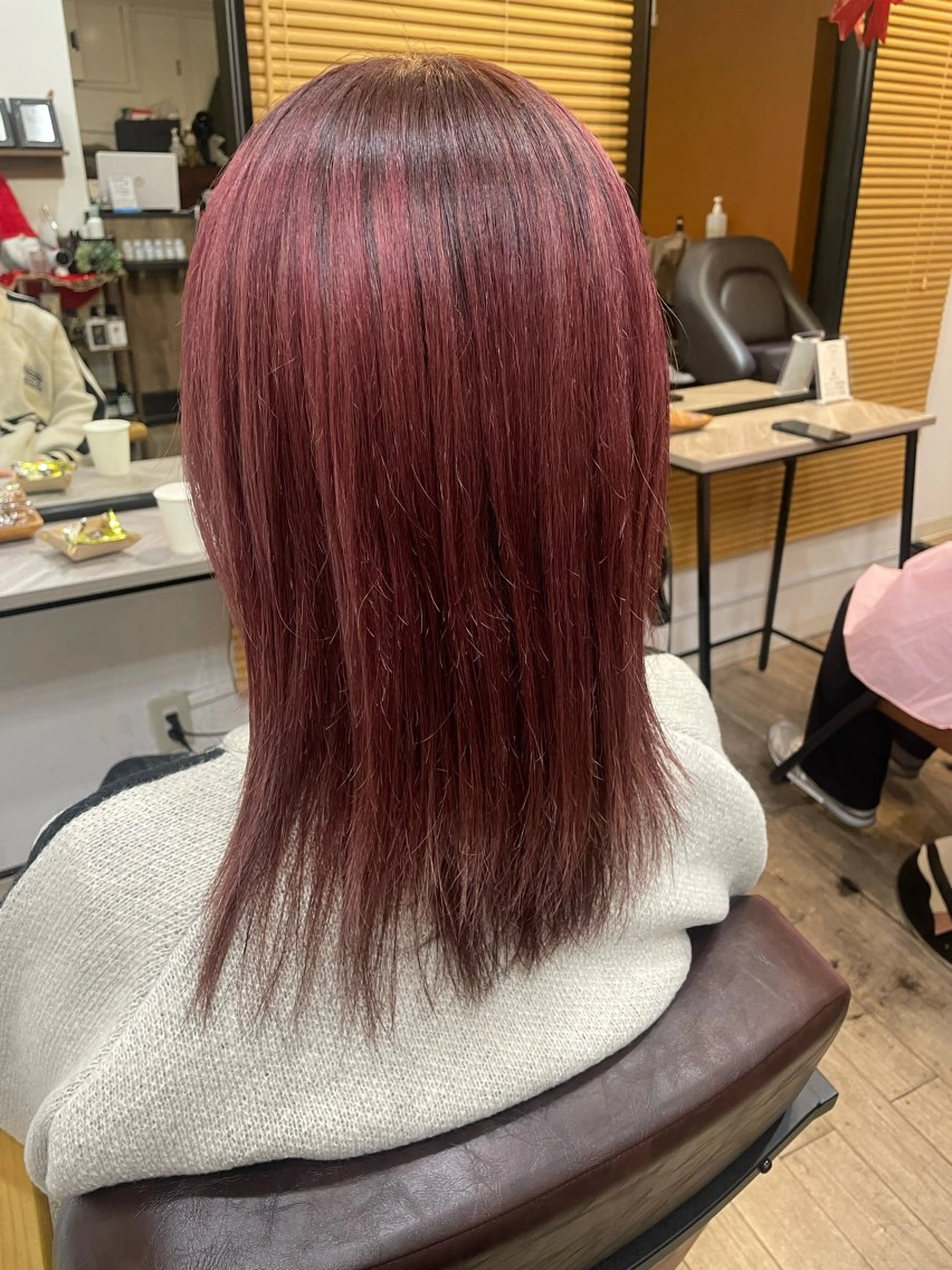 ミディアム カラー ブラウンカラー レッドカラー レッドブラウン nalu新宿所属・🦋春山 さとみ🦋のヘアスタイル