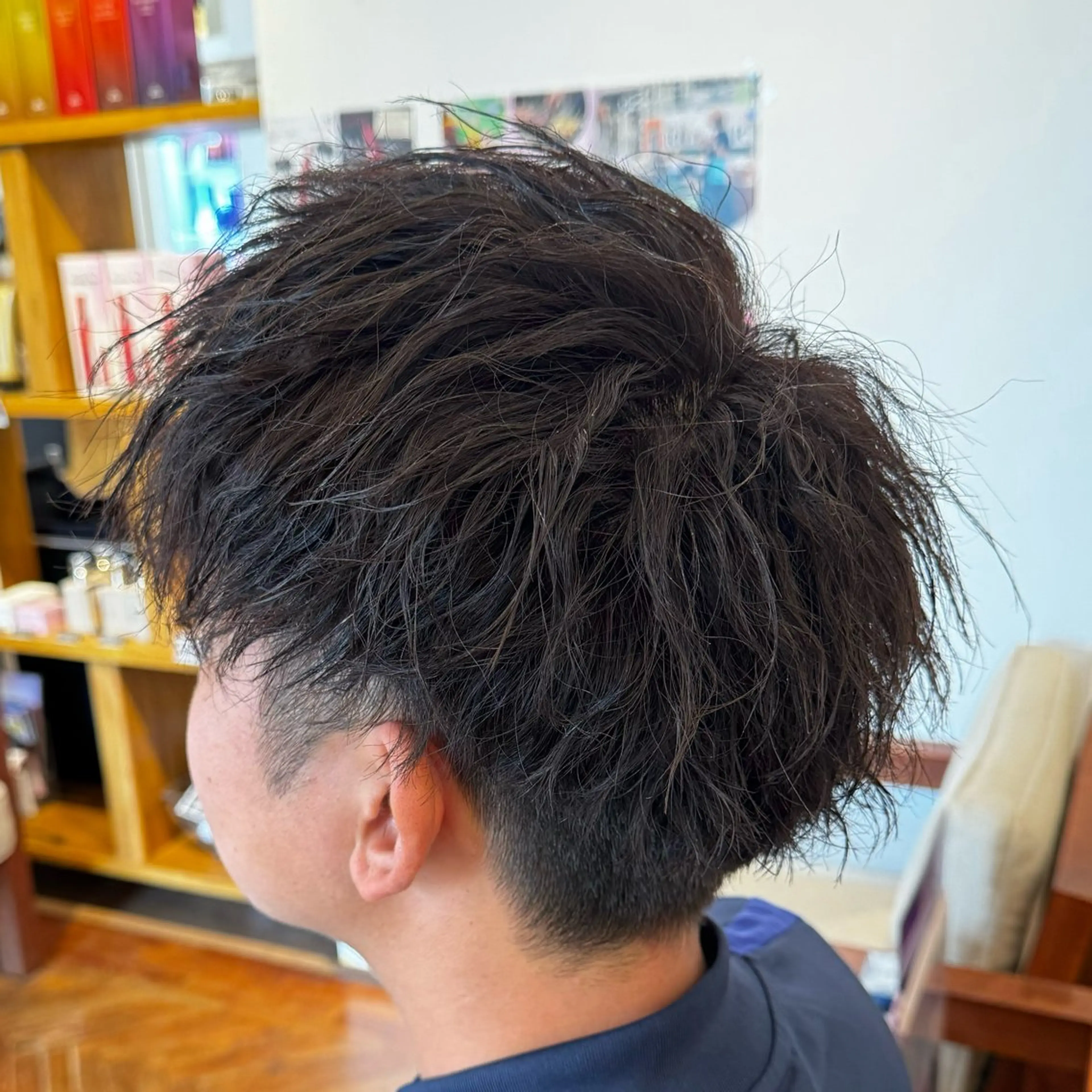 ショート パーマ メンズ メンズパーマ ツイストスパイラルパーマ スパイラルパーマ カット パーマ 吉田 新平のヘアスタイル