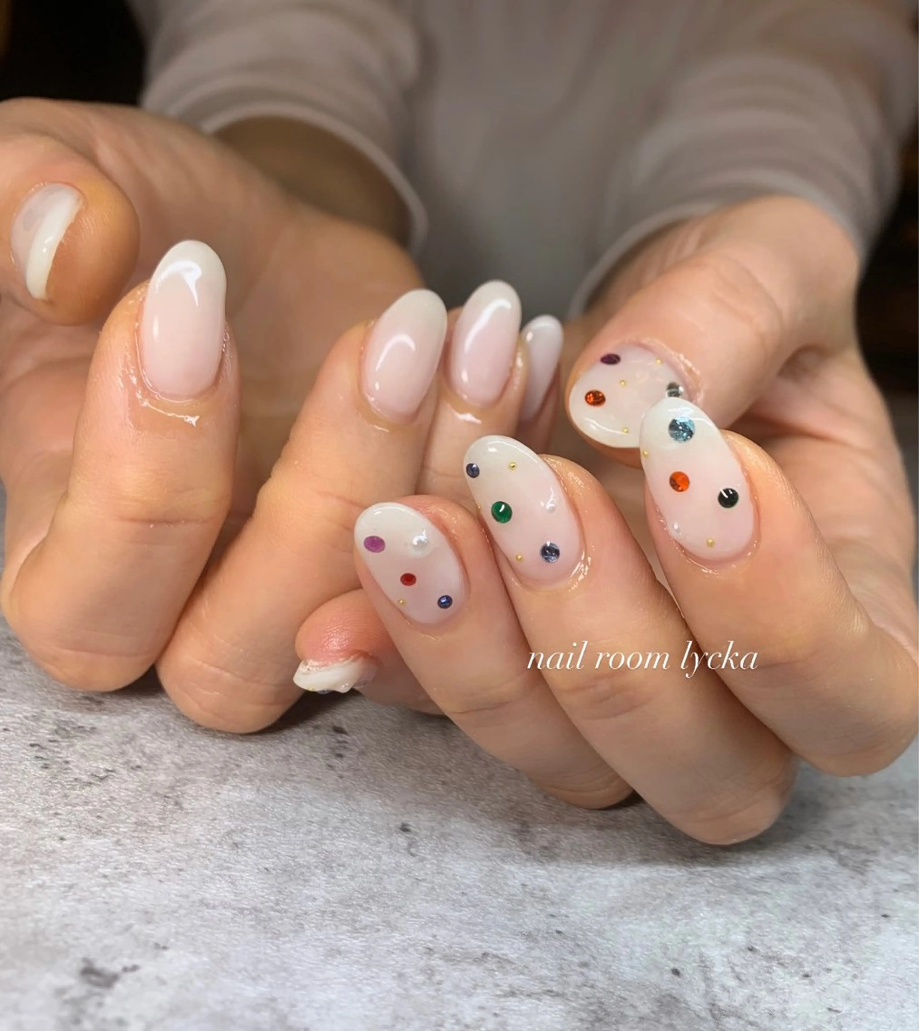 ネイル ﾈｲﾙﾙｰﾑﾘｯｶ 𝐦𝐚𝐲𝐮のネイルデザイン