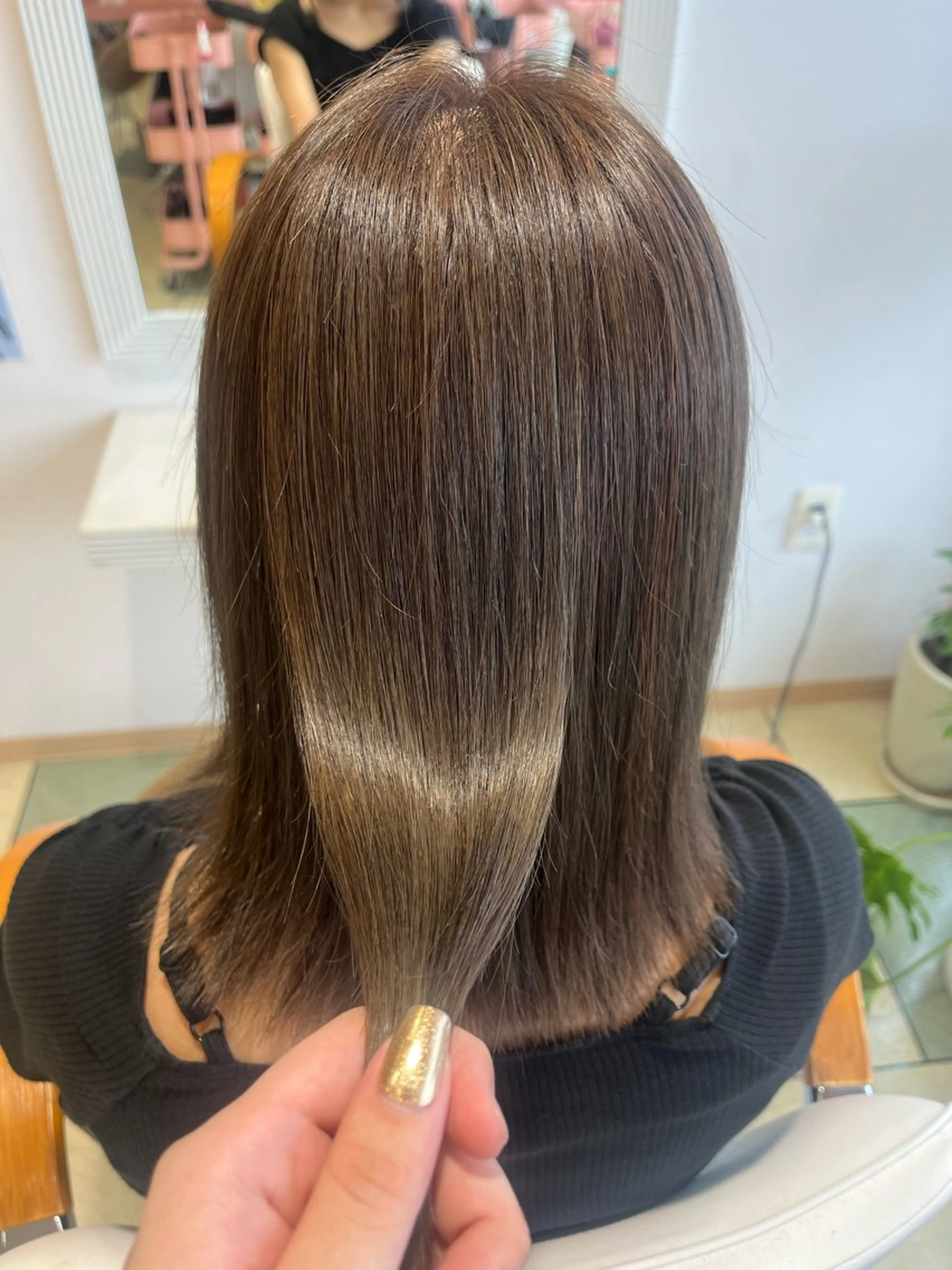 ミディアム カラー カット ヘアカラー トリートメント ベージュカラー⌇﻿ くびれヘア.𐙚心音のヘアスタイル