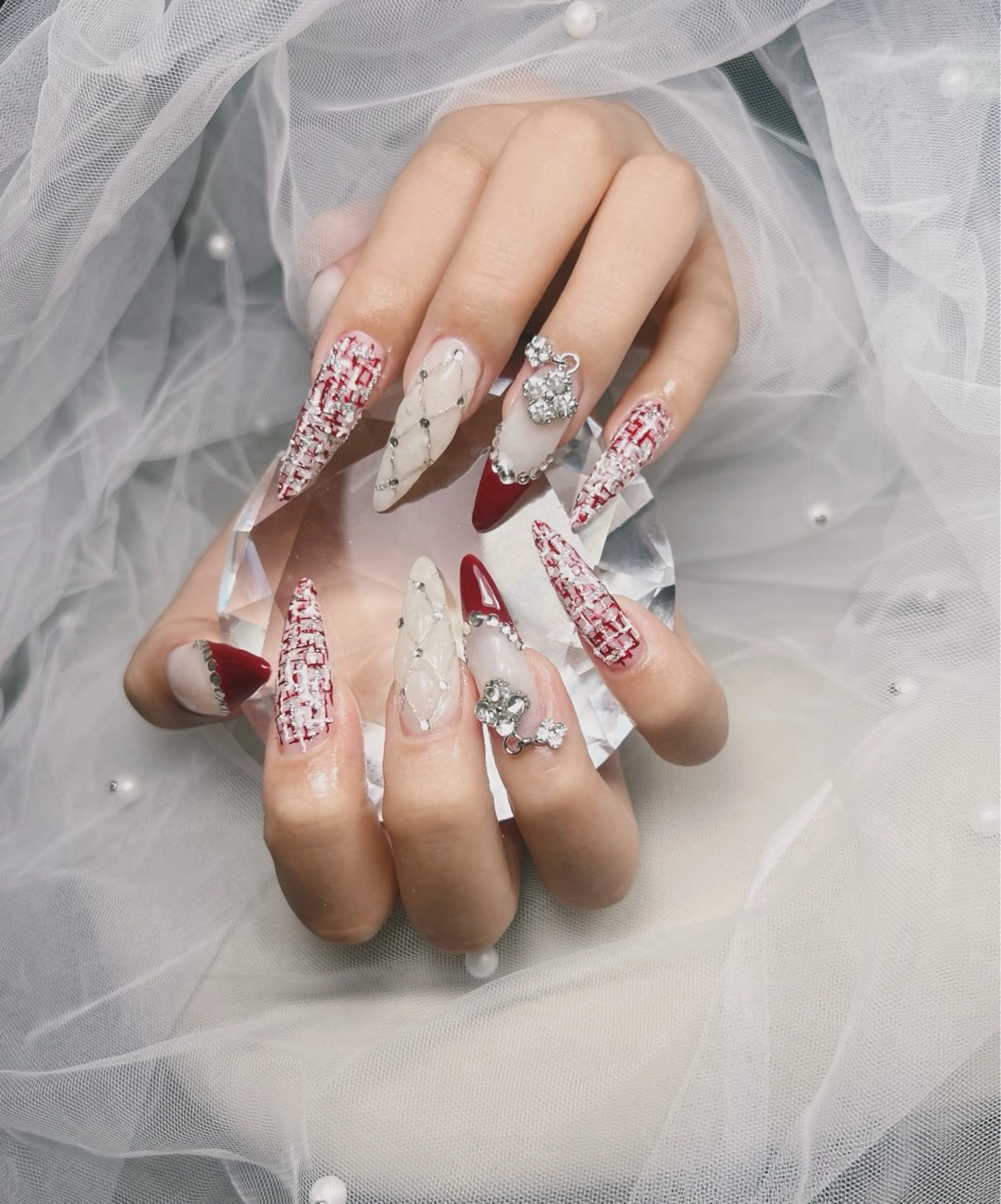 ネイル アートネイル オーロラネイル チークネイル 長さ出し フットネイル ハンドネイル フットネイル ハンドケア Noiranail_ studio川越西口のネイルデザイン