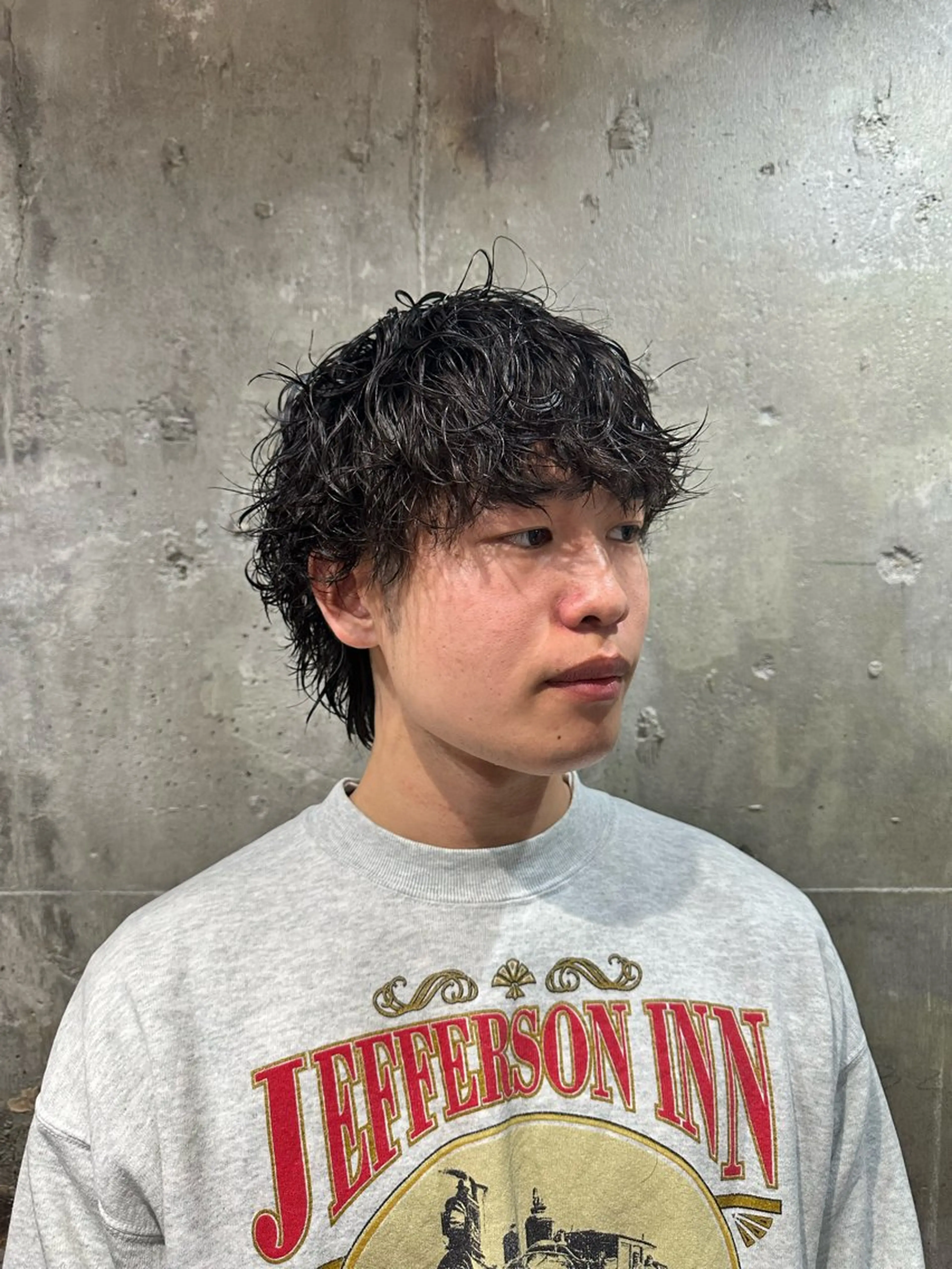 ミディアム パーマ メンズ ミディアムパーマ メンズパーマ 波巻きパーマ メンズウルフカット ウルフカット MEN'S SALON SOLEIL by alfRed所属・SOLEIL 白井 /メンズ専門のヘアスタイル