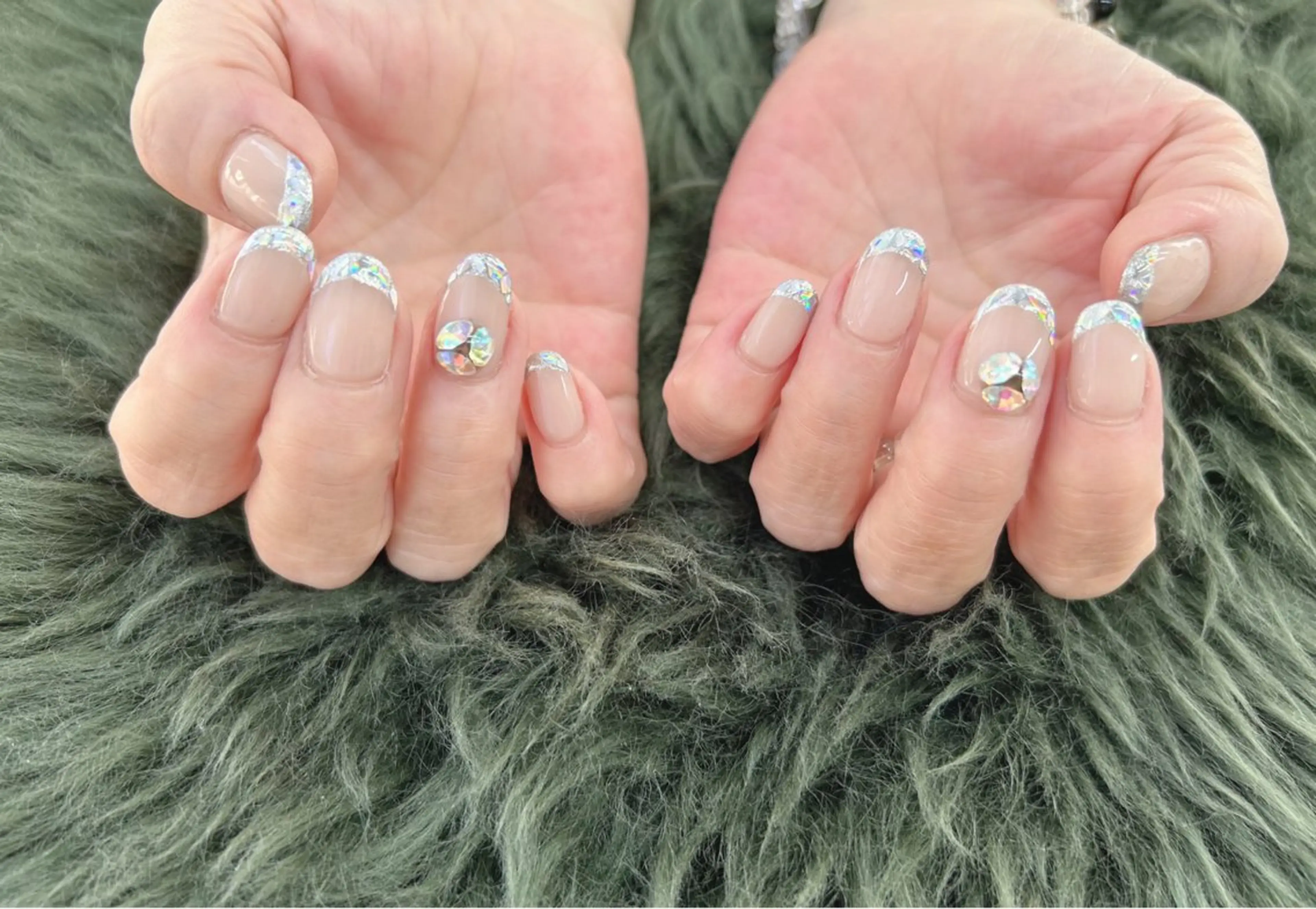 ネイル フレンチネイル ガラスフレンチ キラキラネイル ハンドネイル Nail Salon agré所属・agré ネイルサロン アグレのネイルデザイン