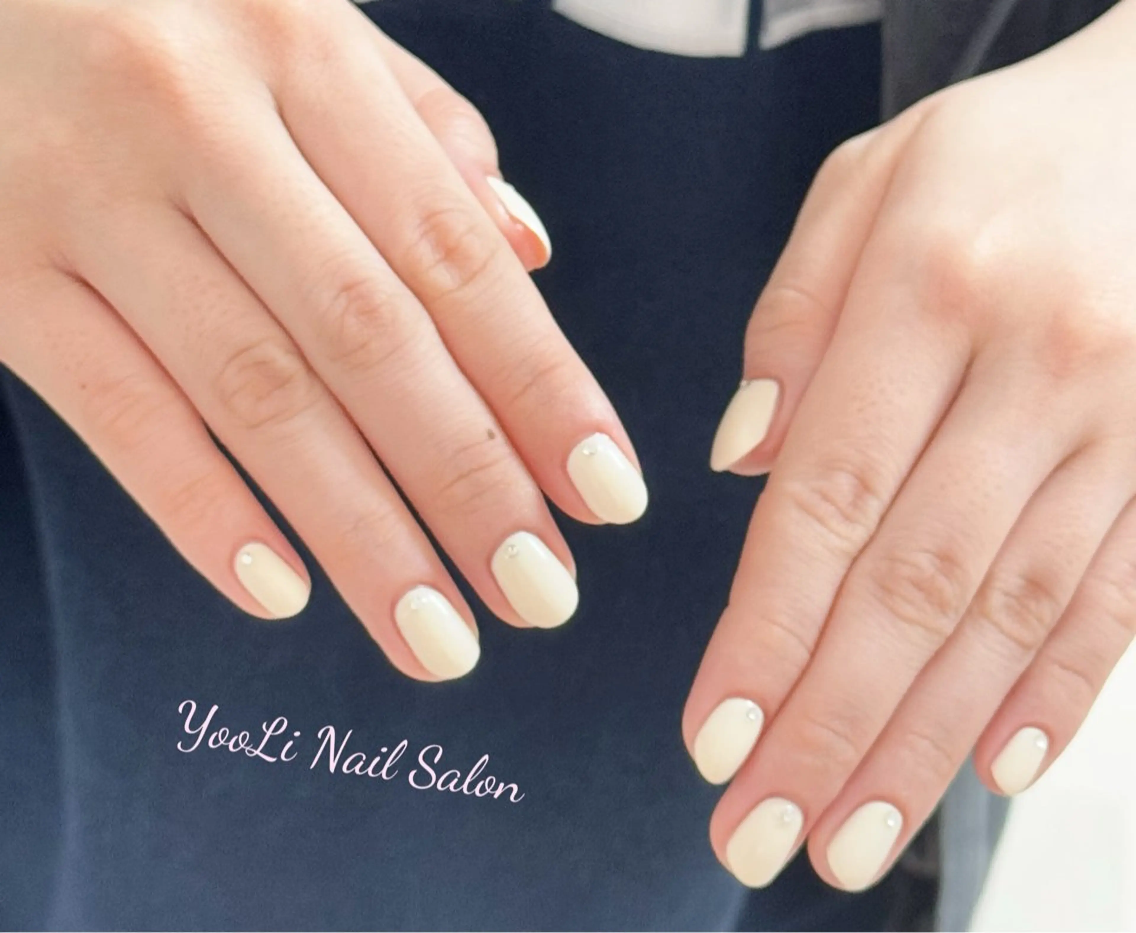 ネイル フレンチネイル グラデーション キラキラネイル 韓国ネイル マグネットネイル ハンドネイル 🎀🎀YooLi Nail Salonのネイルデザイン
