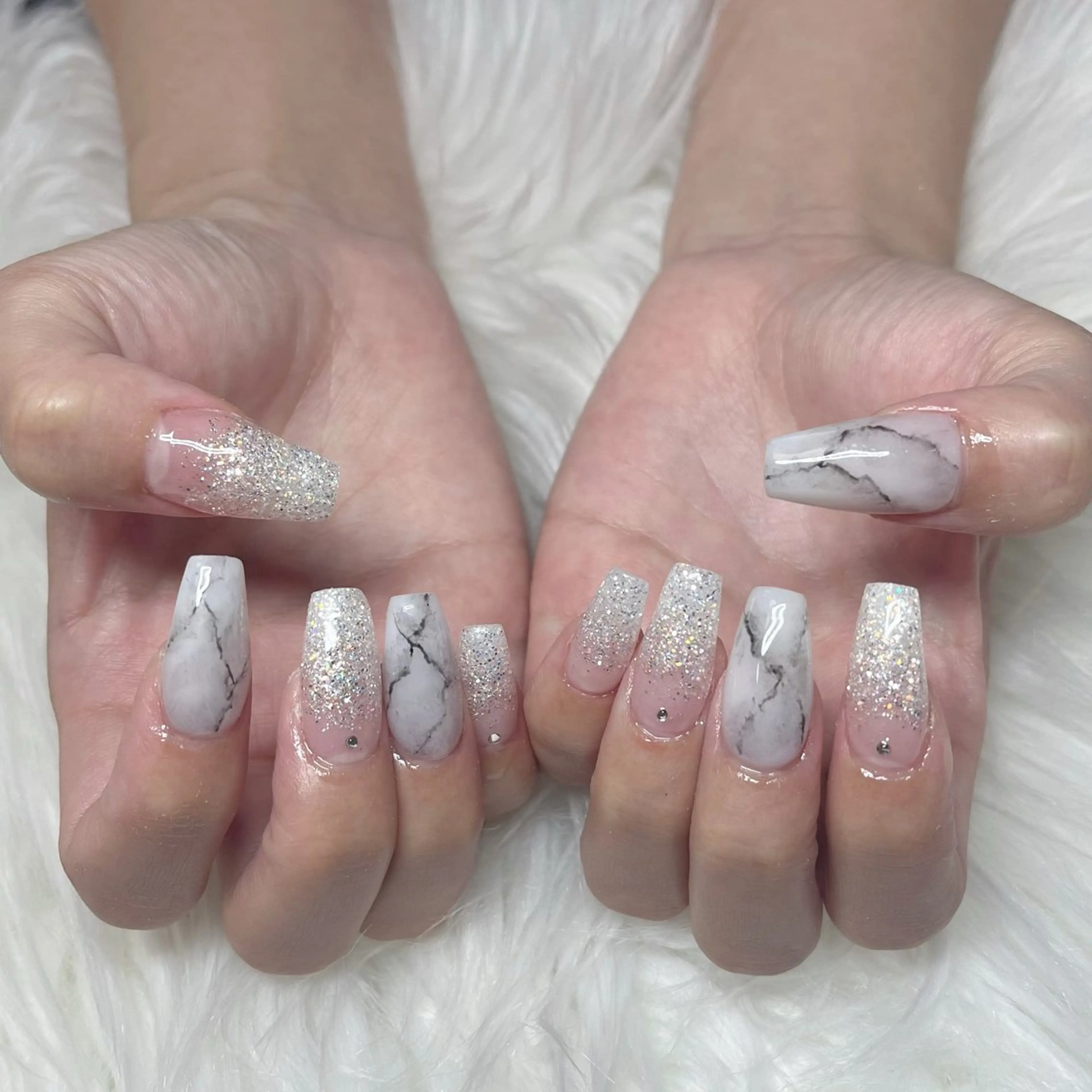 ネイル 石王 美羽のネイルデザイン