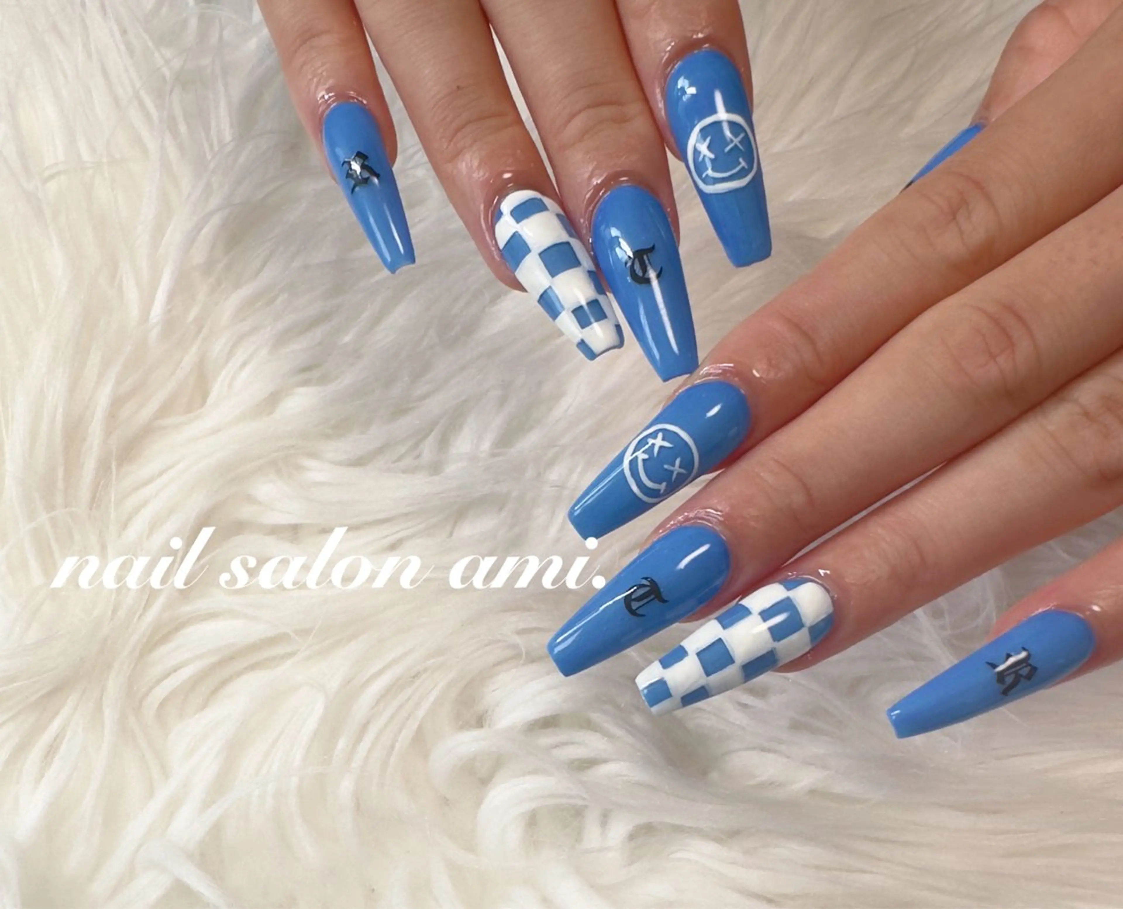 セミロング ネイル nail salon amiのネイルデザイン