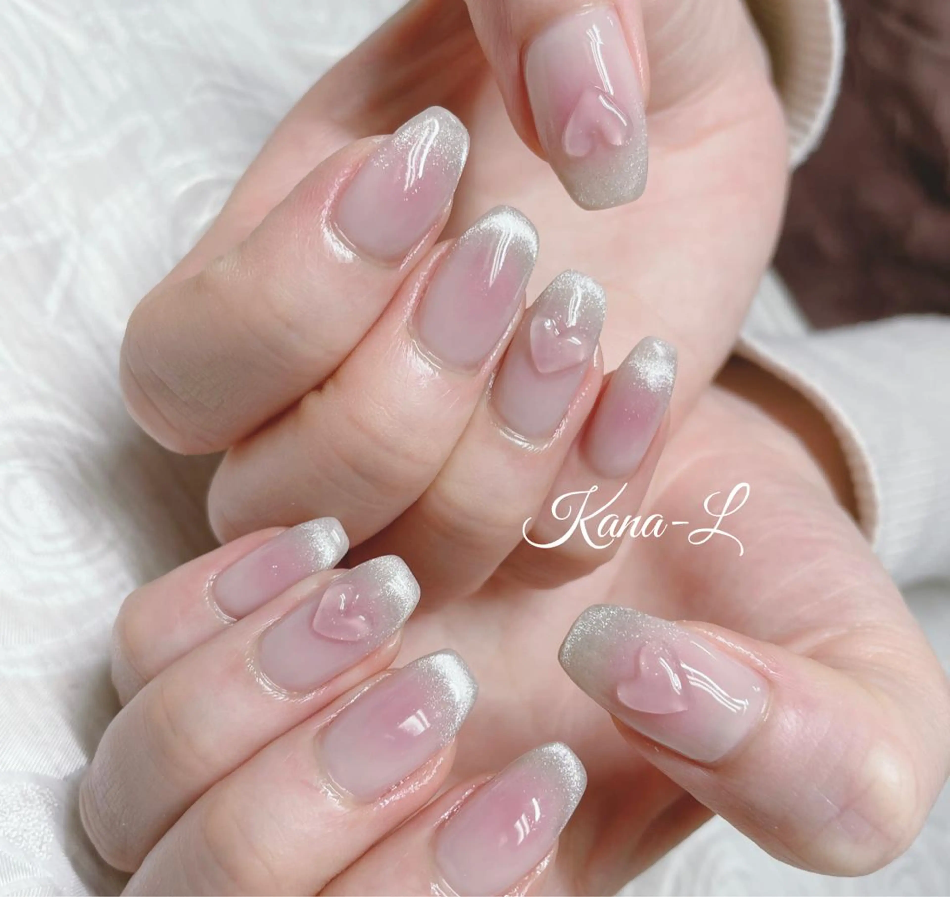 カラー ネイル チークネイル ハート 韓国ネイル マグネットネイル ぷっくりネイル 芦辺 香奈のネイルデザイン