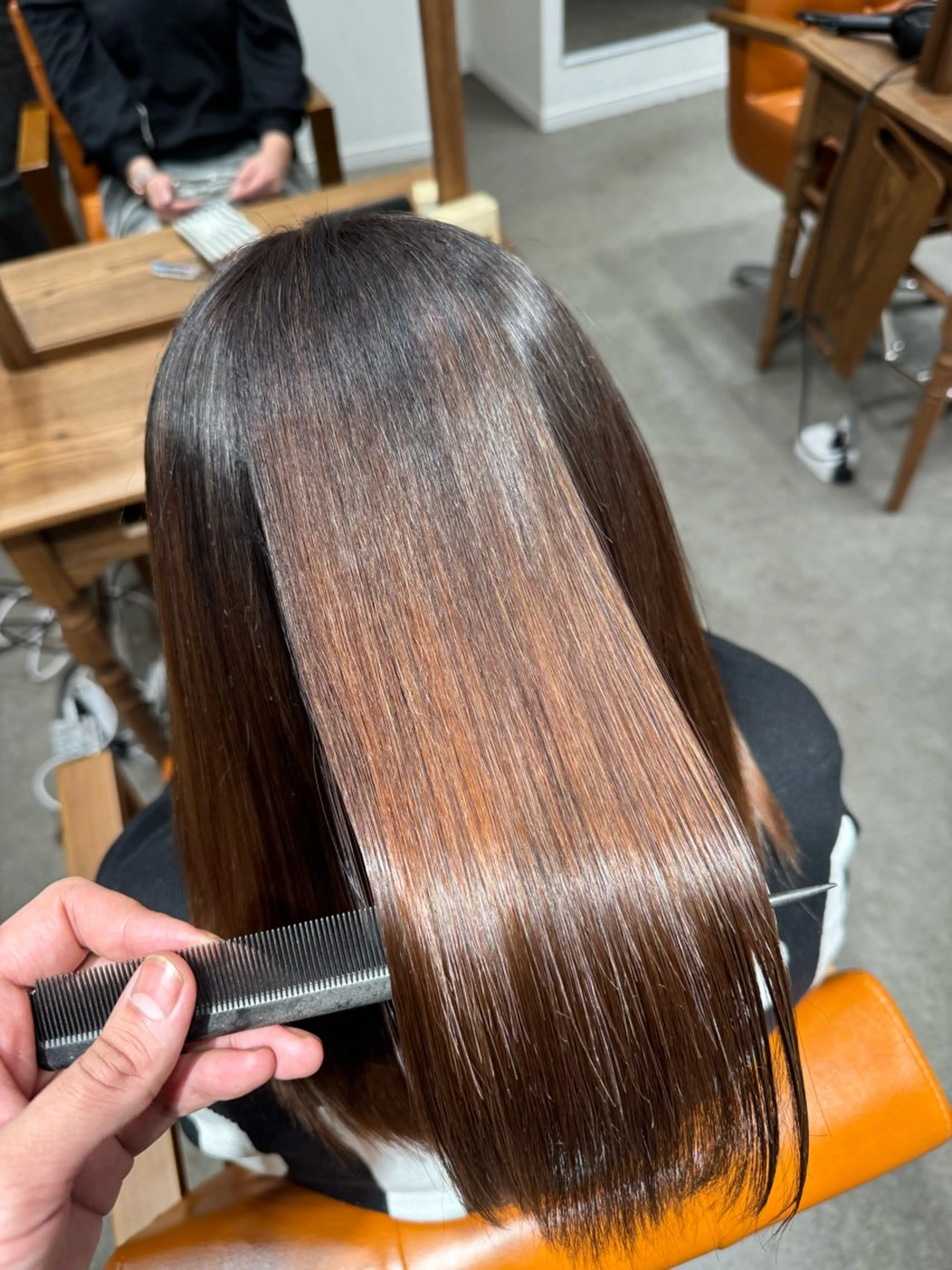 セミロング カット 縮毛矯正 トリートメント 髪質改善縮毛✨ 泉谷彪芽のヘアスタイル