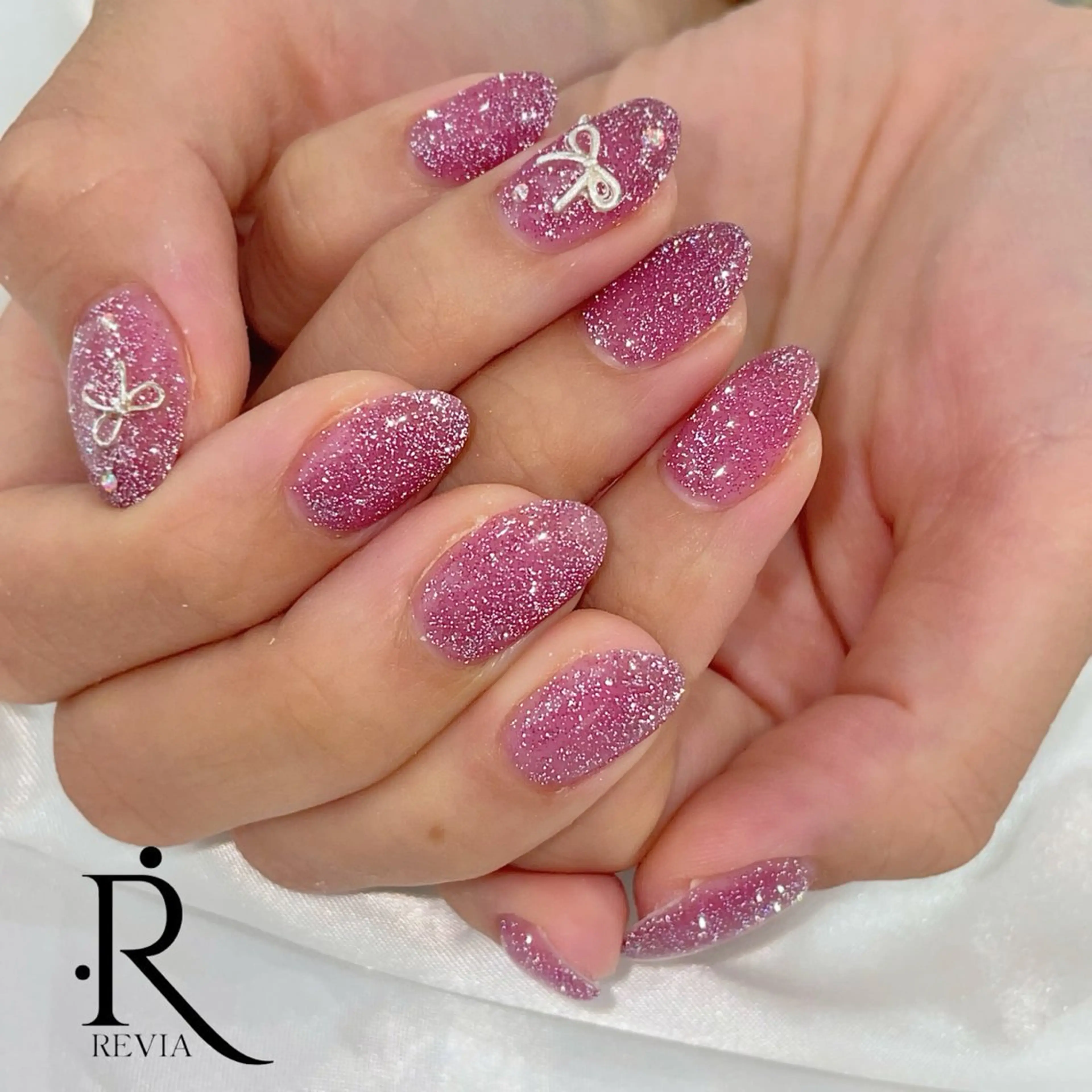 ネイル フラッシュネイル リボン ハンドネイル REVIA :ayaのネイルデザイン