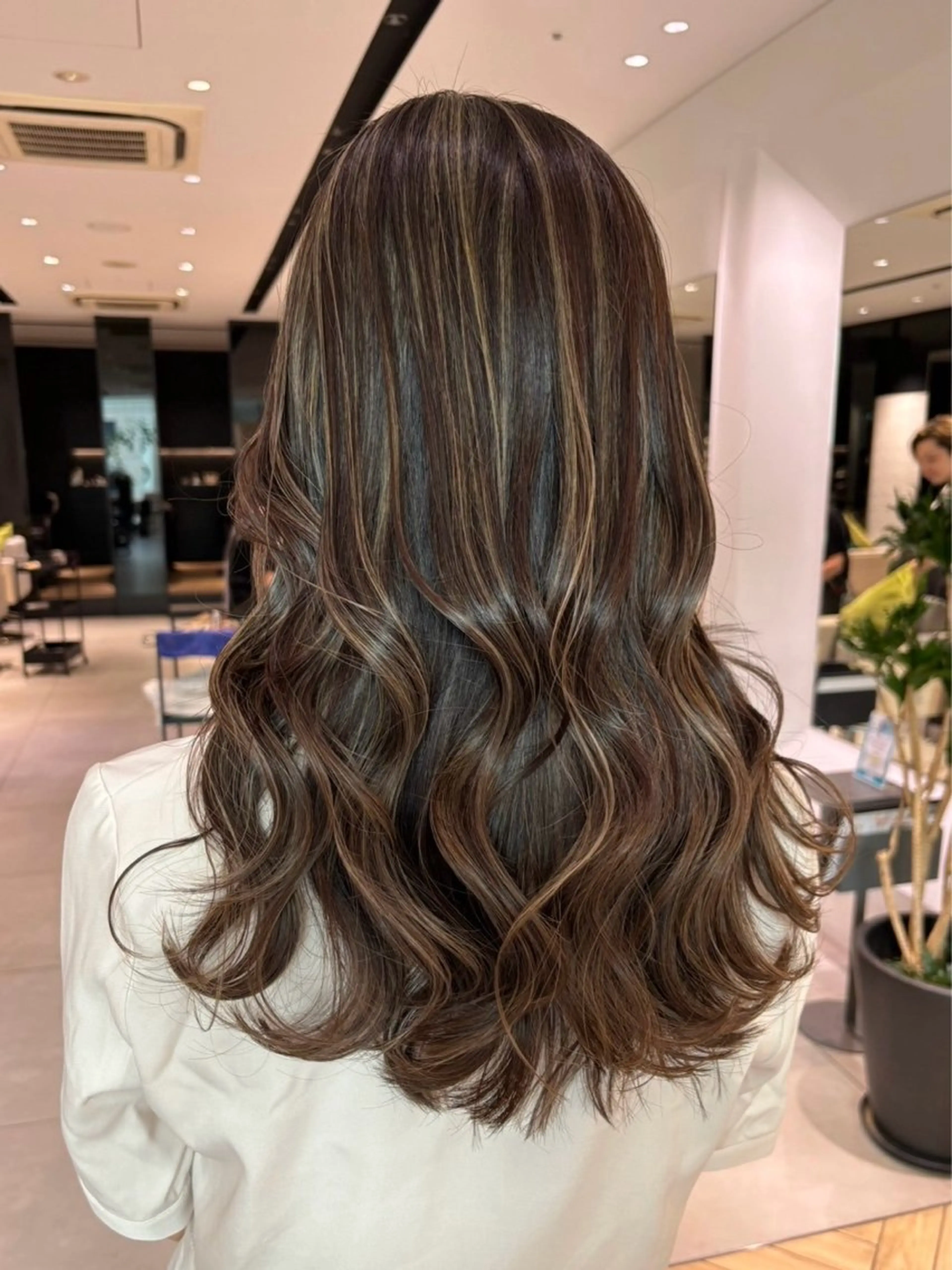 ロング ヘアカラー 艶カラーリスト 🌈銀座🌈牛込萌香のヘアスタイル