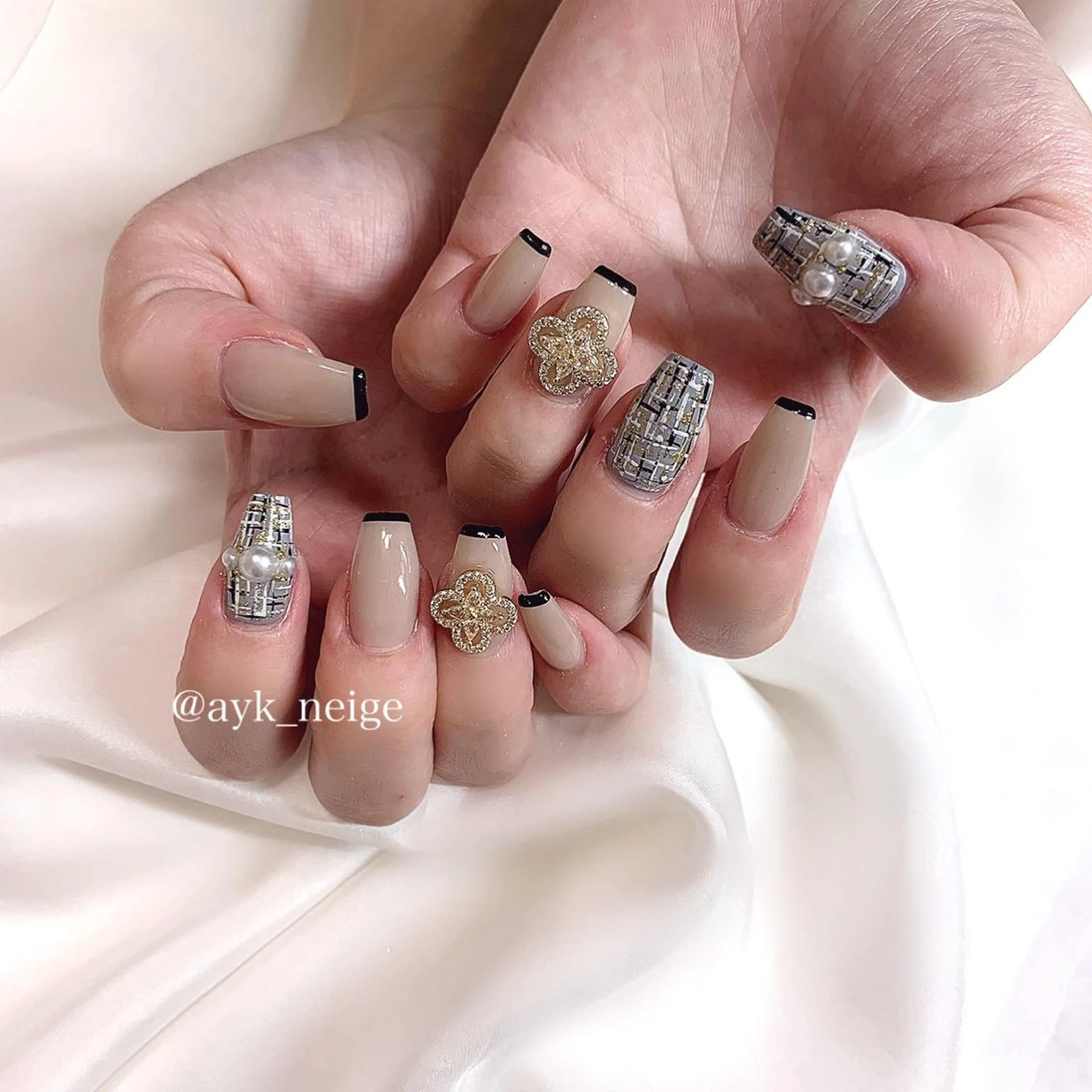 ネイル オーロラネイル フットネイル キラキラネイル 韓国ネイル ツイードネイル n'eige nail所属・大谷 綾香のネイルデザイン