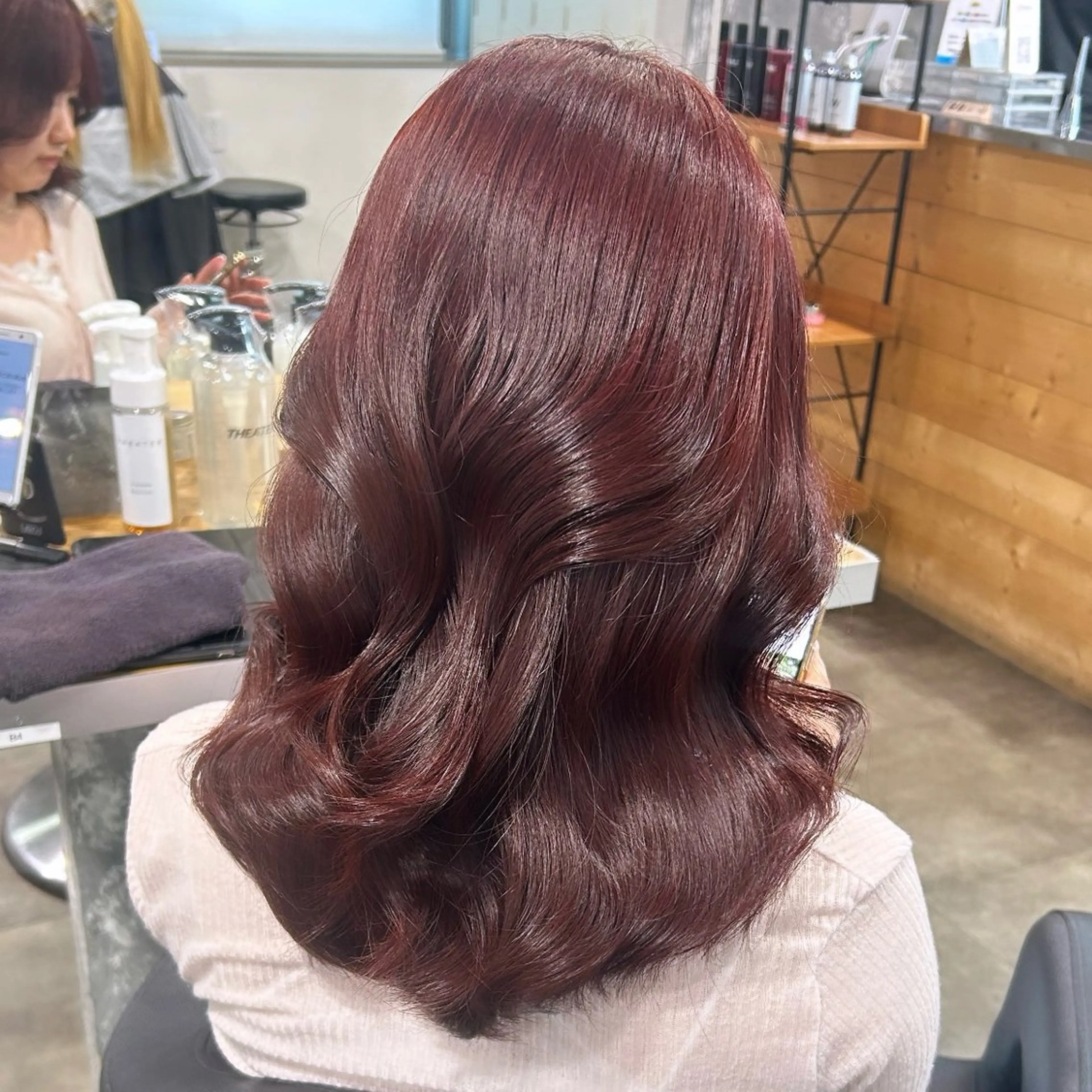 ミディアム IS所属・横浜美容室/透明感 カラー/レイヤーのヘアスタイル