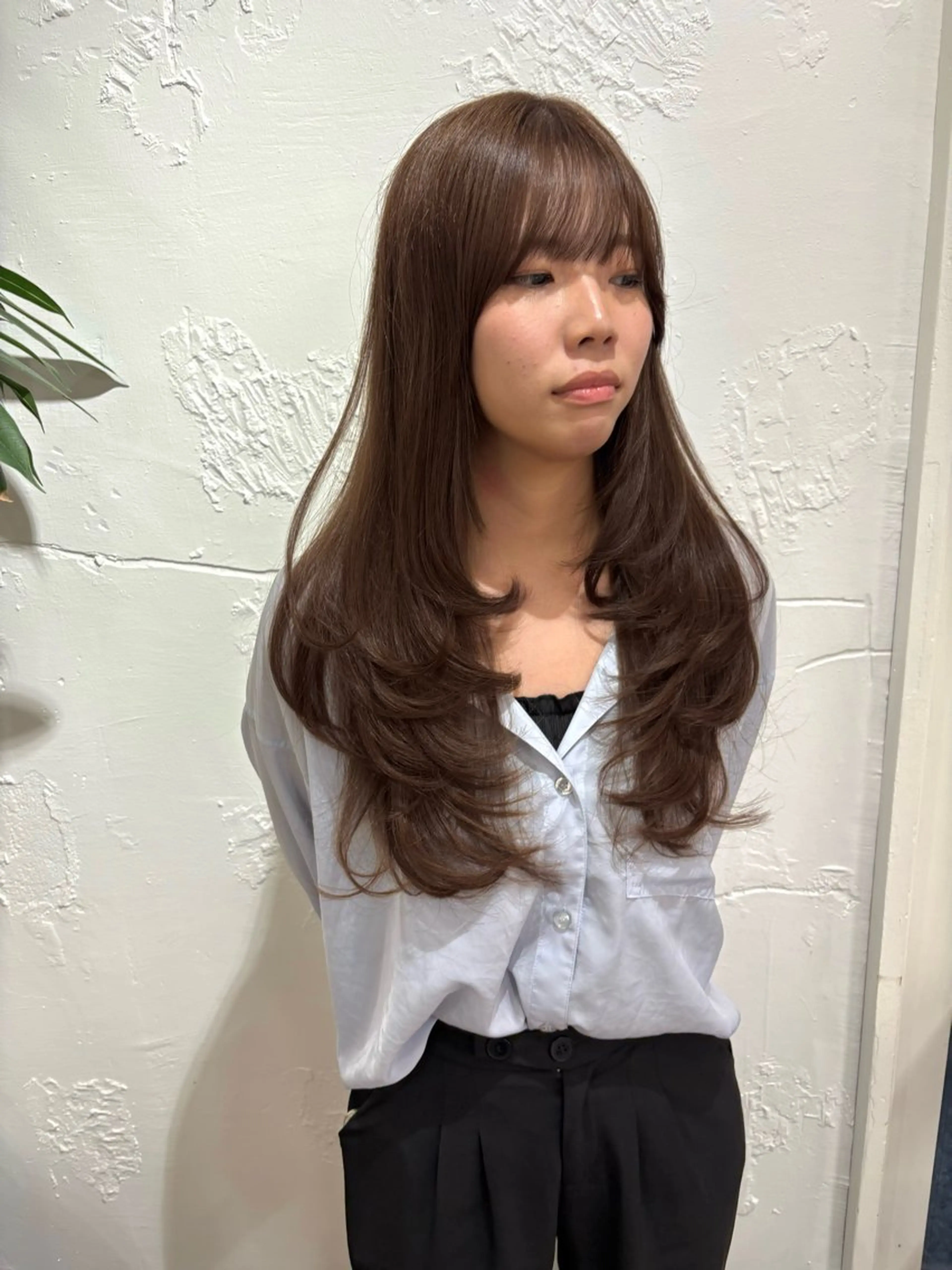 セミロング 顔周りカット 韓国風ヘア レイヤーカット 似合わせカット シースルーバング 久米 文弥のヘアスタイル