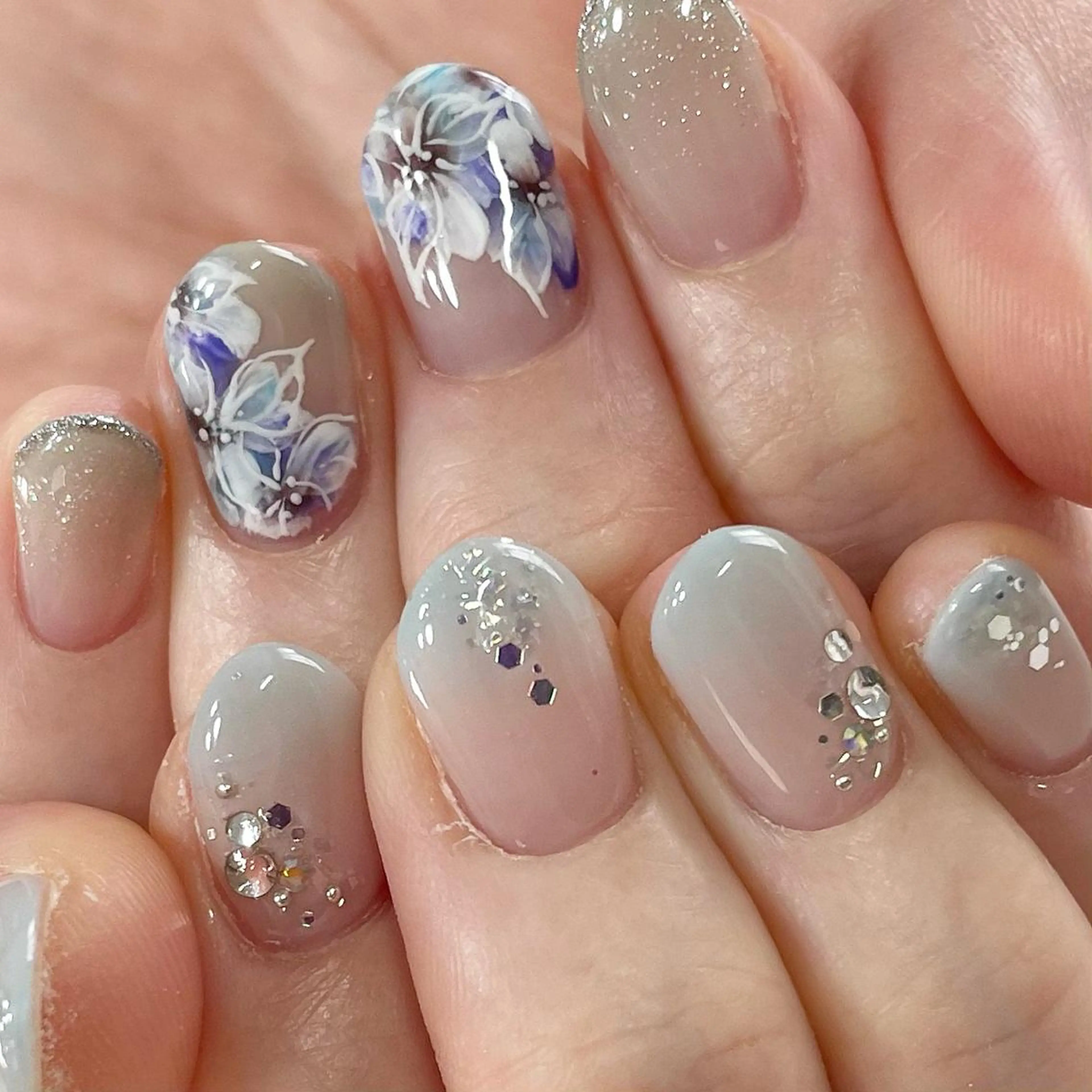 ネイル ジェルネイル 東 千夏のネイルデザイン