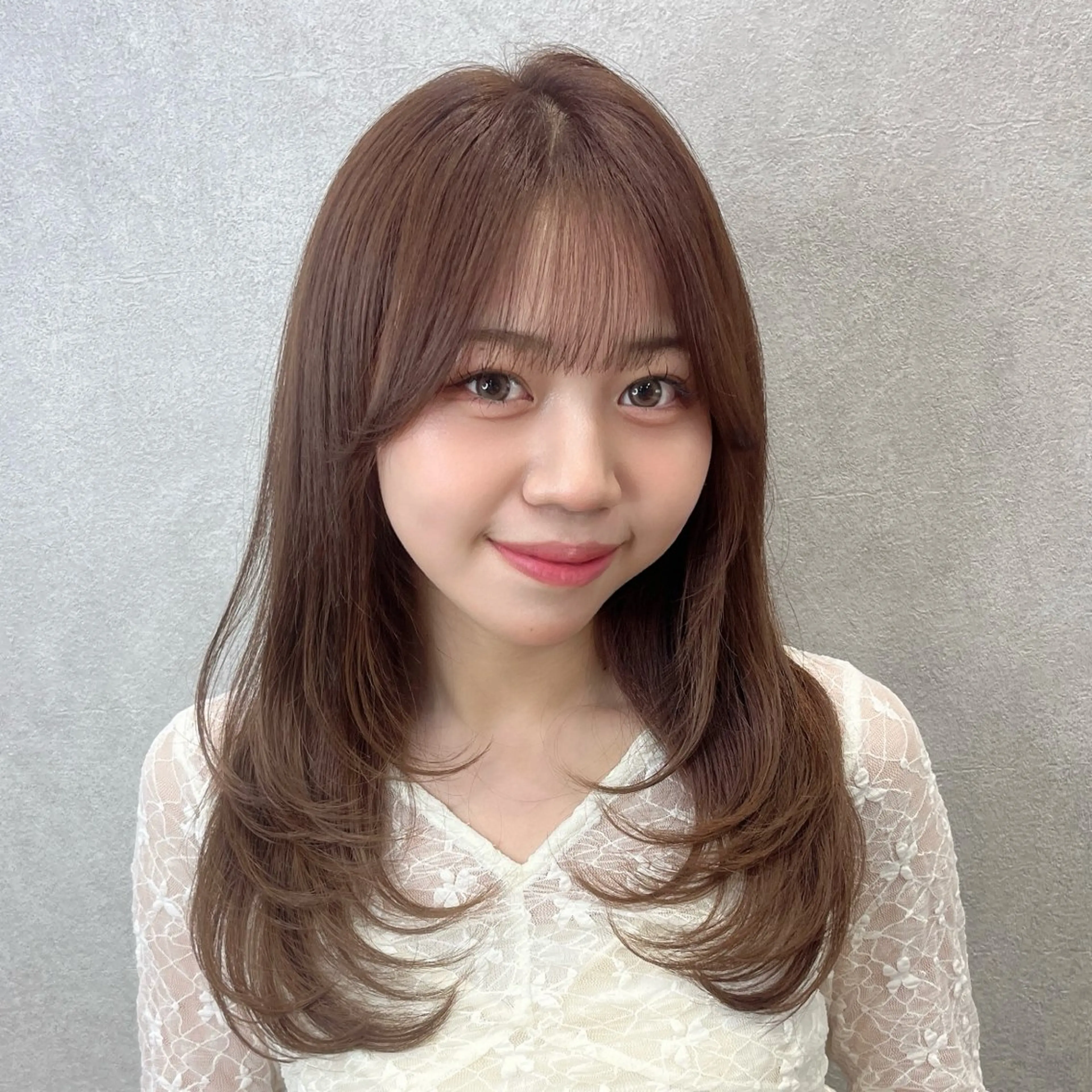 ミディアム カット ヘアカラー 韓国🎀レイヤー/艶 髪/縮毛矯正/ユリナのヘアスタイル