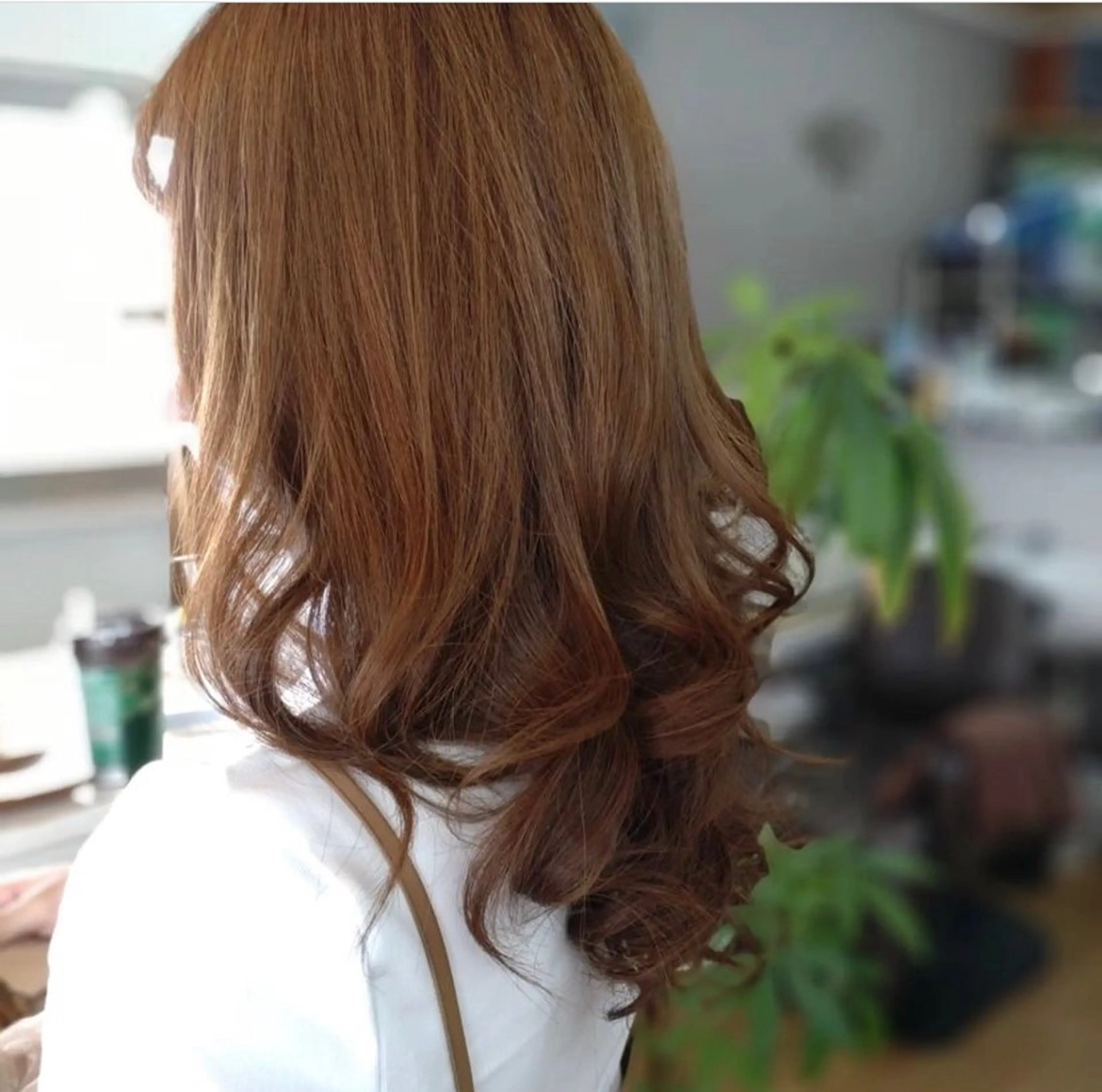 ロング カラー ブラウンカラー イルミナカラー hair design chouette所属・品川 苑花のヘアスタイル