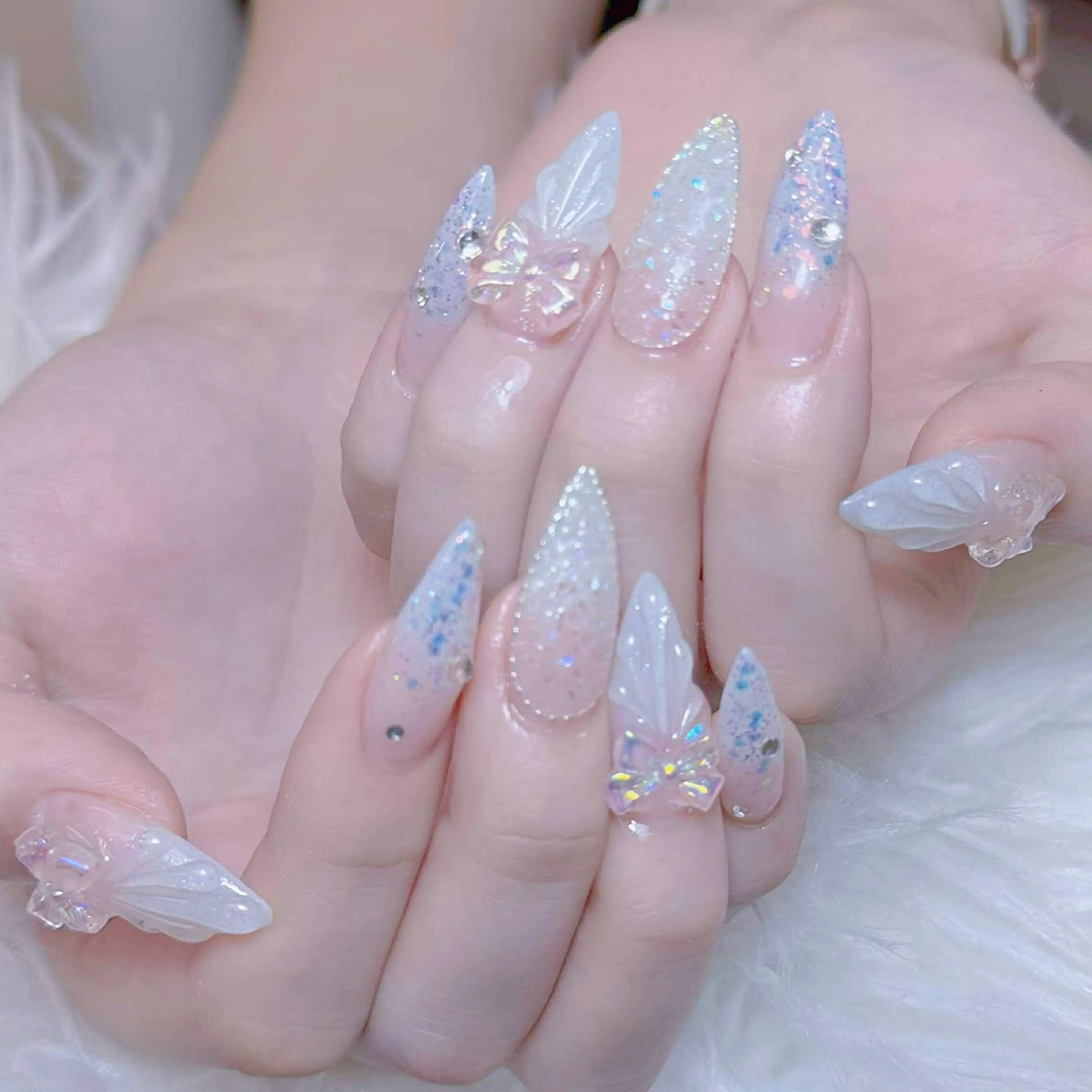 ネイル チークネイル 長さ出し フレンチネイル ジェルネイル ガラスフレンチ ハンドネイル anh nail anne🤍のネイルデザイン