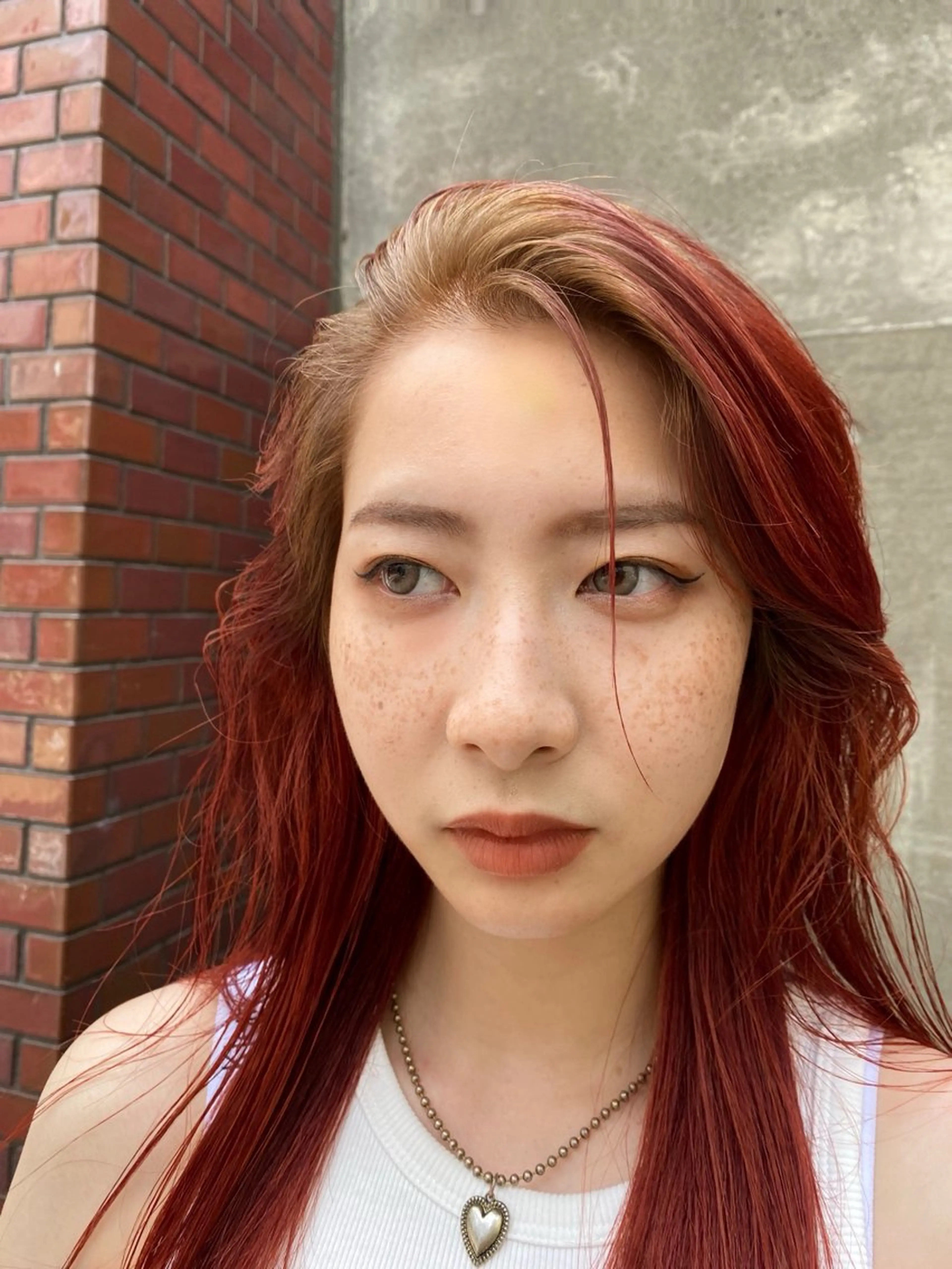 ロング カラー ヘアカラー 坂入 美帆のヘアスタイル