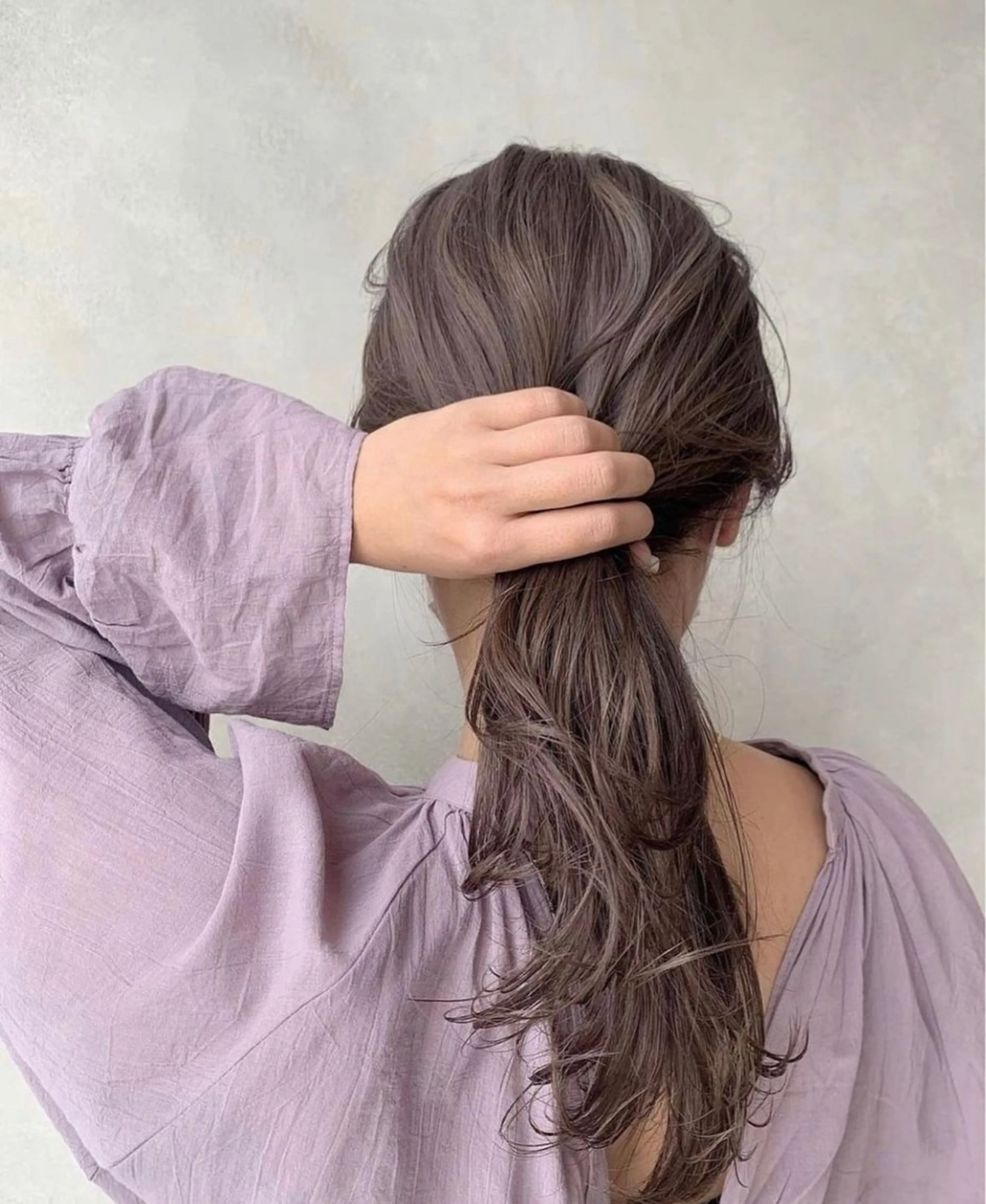 ロング カラー ブリーチ nok所属・レイヤー/ベージュ/ どますず🌺のヘアスタイル