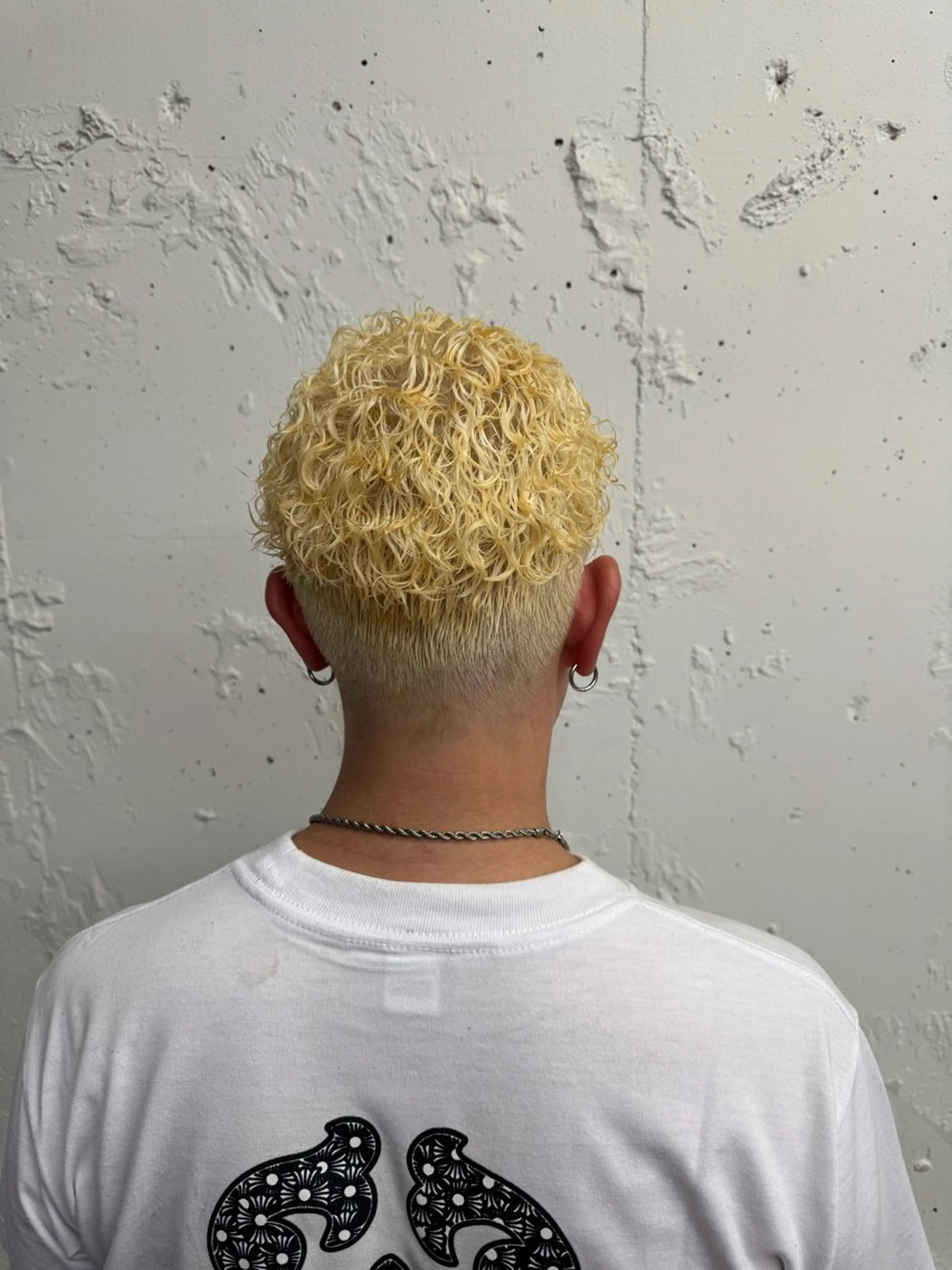 ショート カラー パーマ メンズ メンズブリーチ メンズパーマ ブリーチ カット パーマ トリートメント Hair salon f所属・💈メンズ特化💈 TASUKUのヘアスタイル