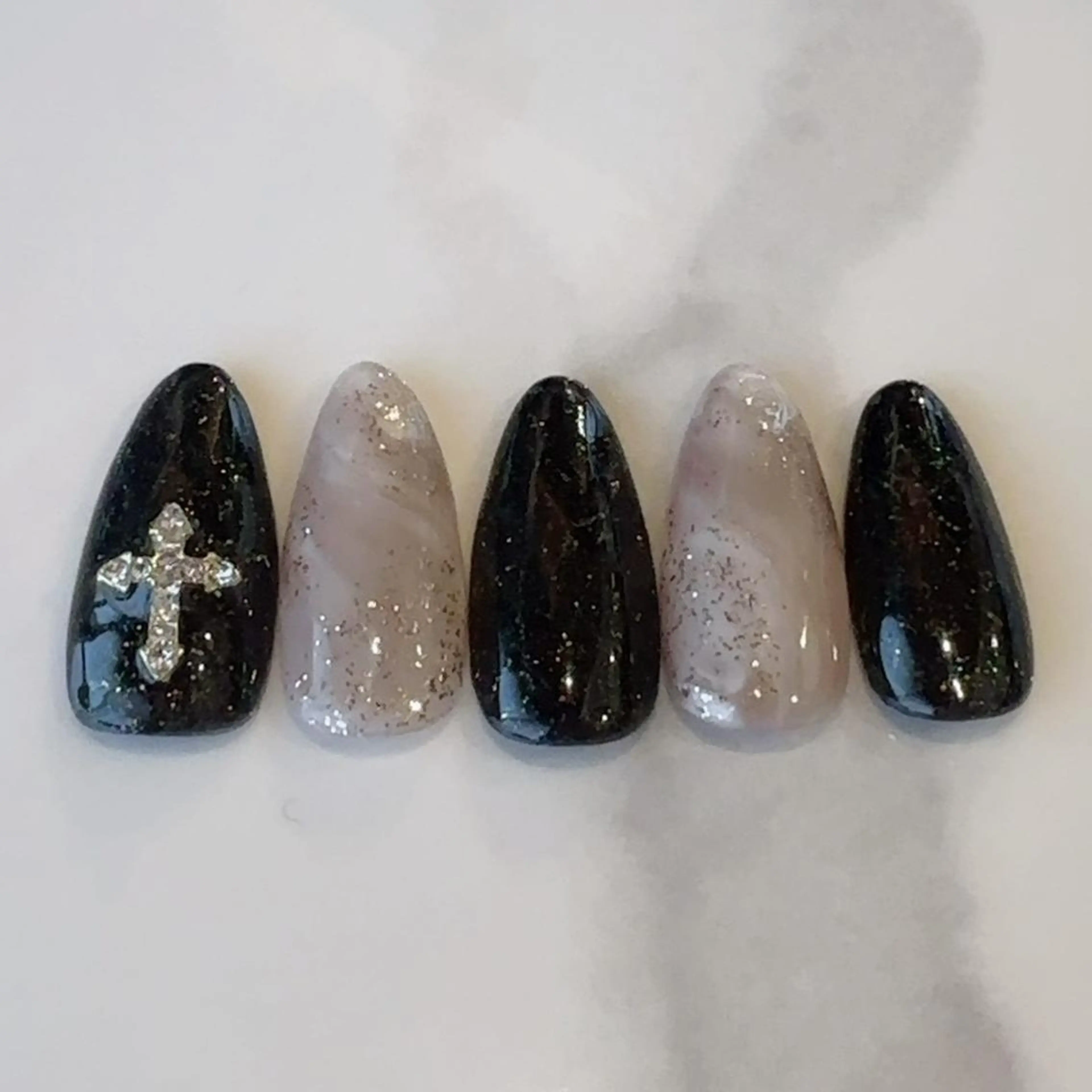 ネイル ハンドネイル ハンドケア ★ネイル&マツエク 専門店★KARAT★のネイルデザイン