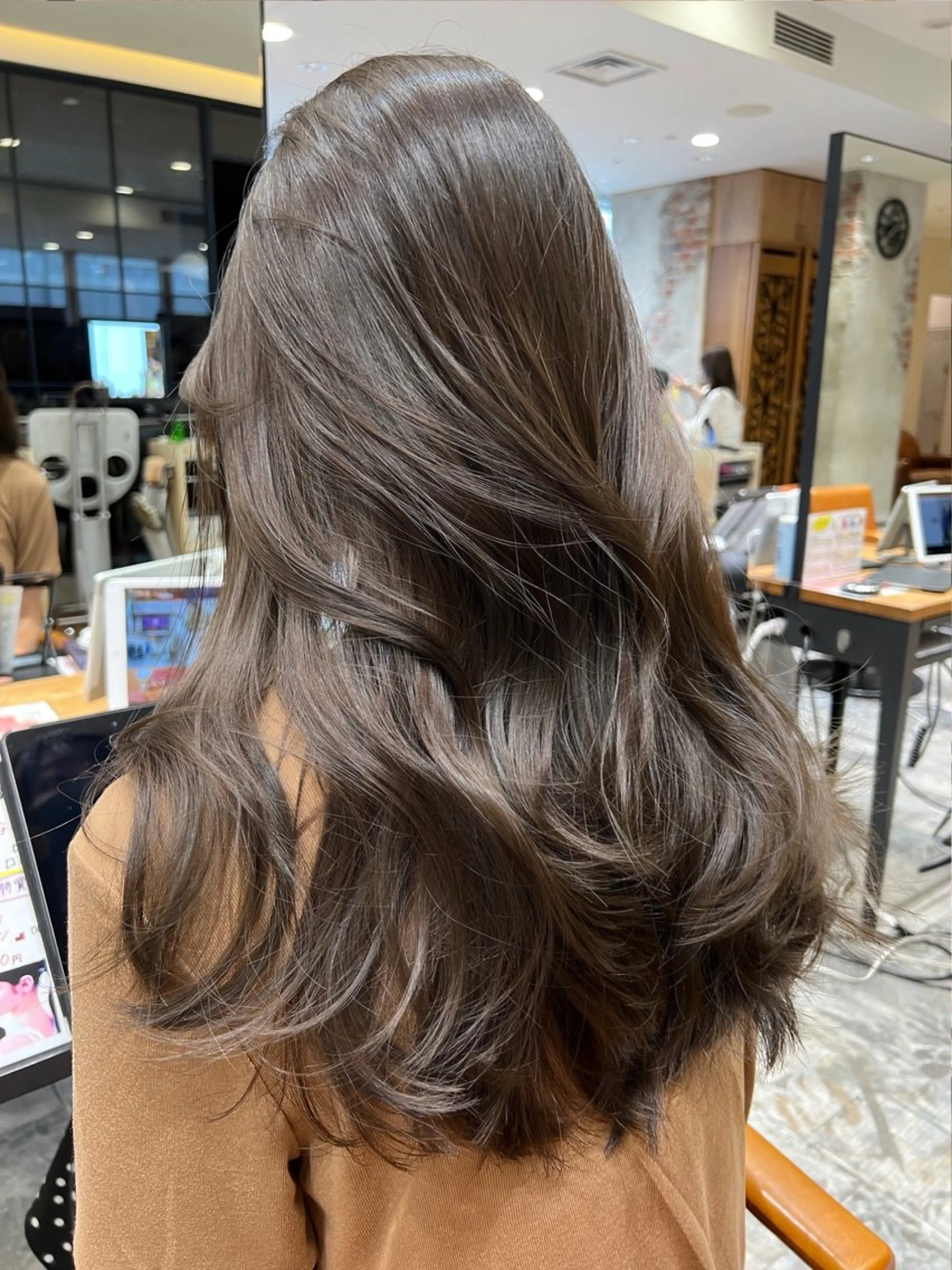 ロング カラー 韓国ヘア🇰🇷／ 艶カラー鈴木萌愛🩶のヘアスタイル