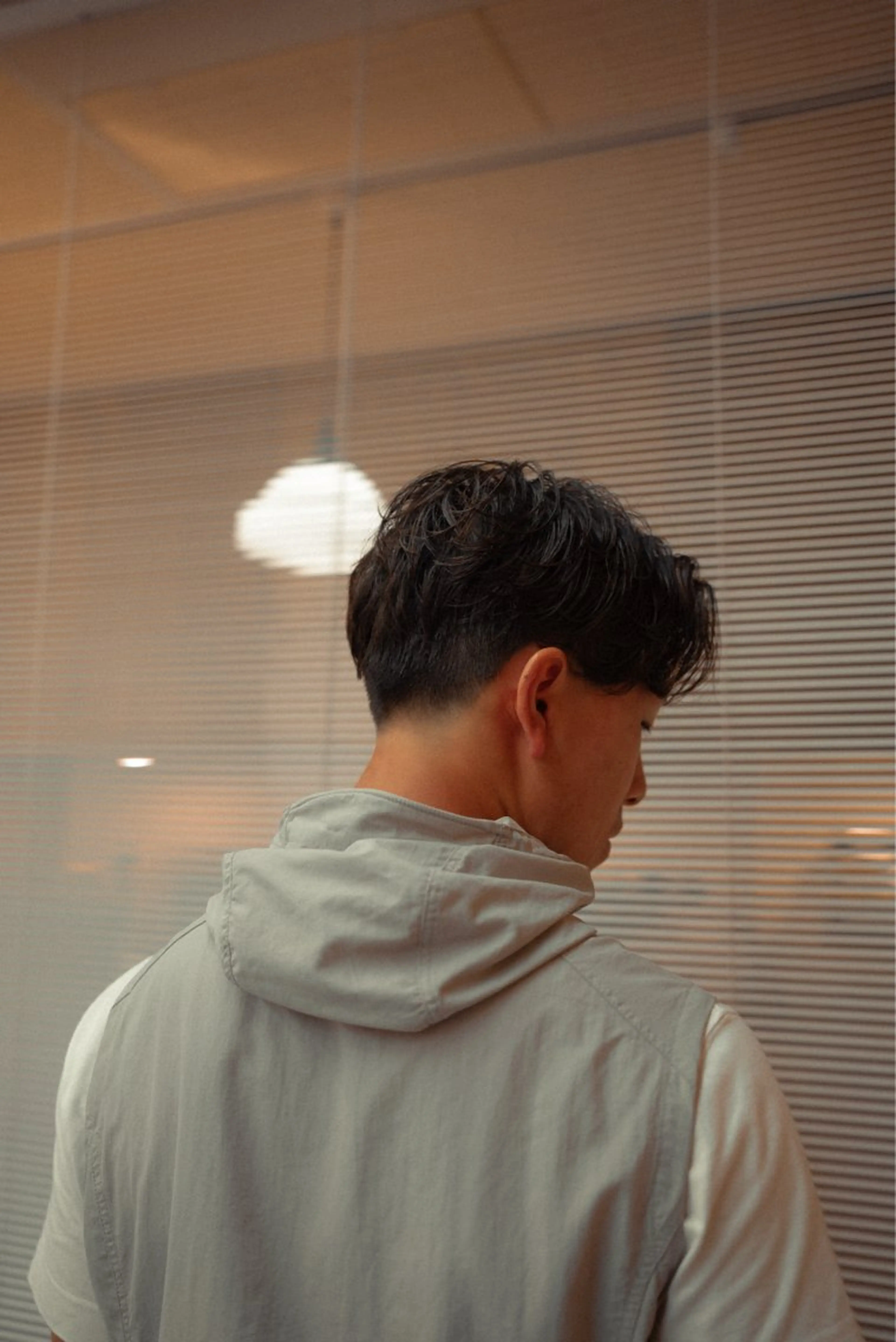 ショート カラー パーマ メンズ センターパート メンズパーマ カット パーマ 🔗メンズサロン🔗 Kieのヘアスタイル