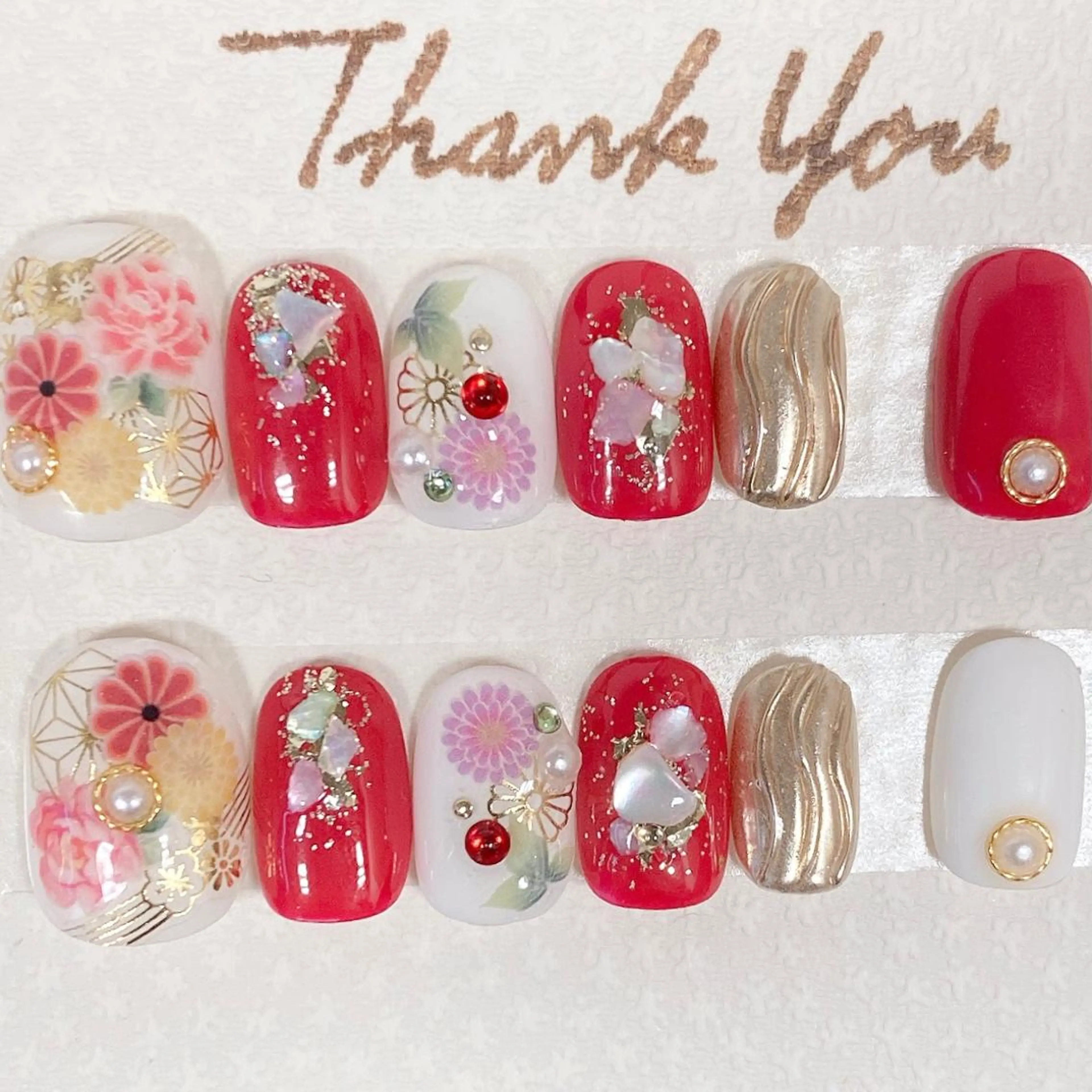 ネイル 成人式 ネイルチップ Sak nailroomのネイルデザイン