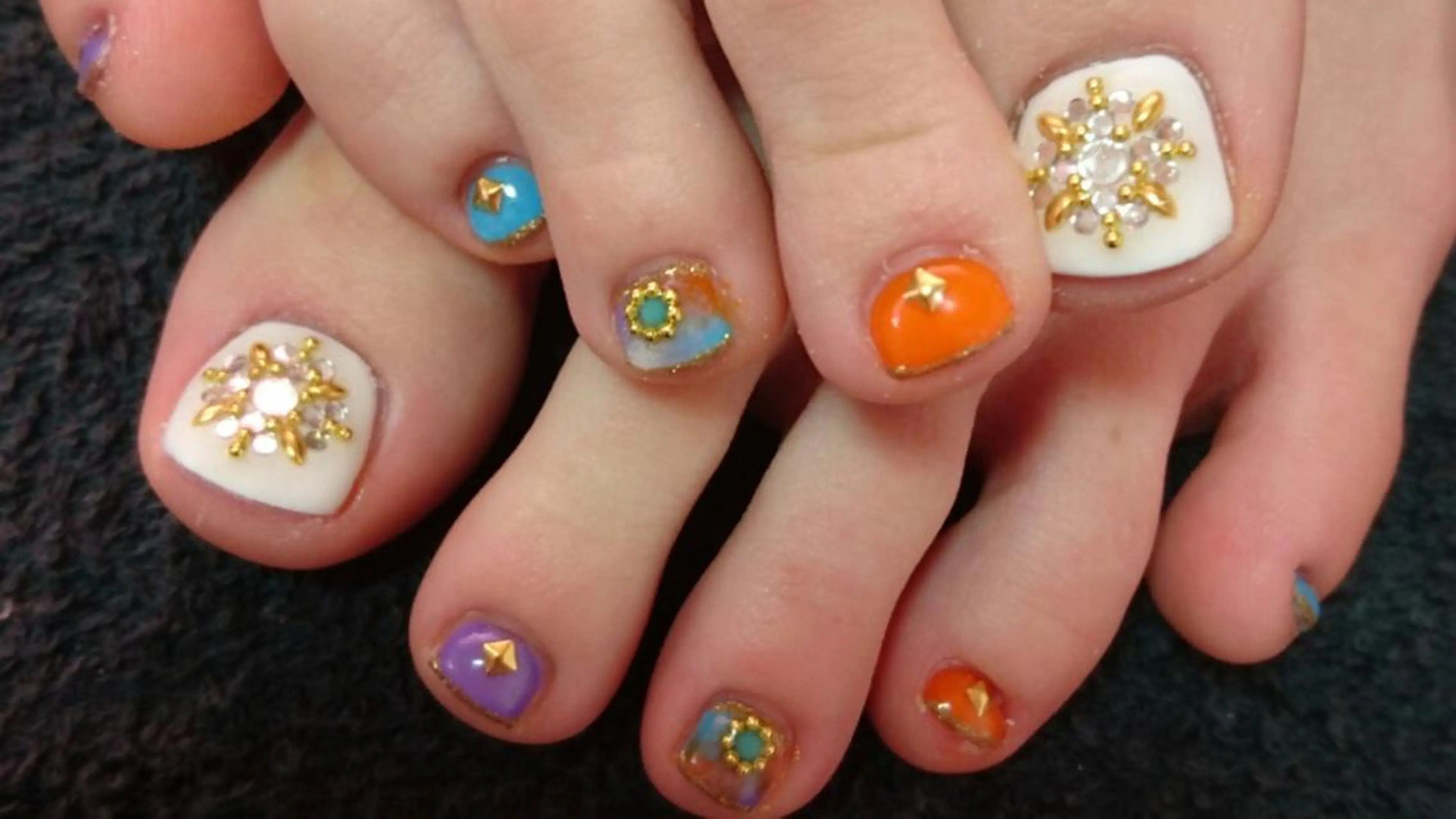 ネイル ゴージャス キラキラネイル マリー ネイルのネイルデザイン