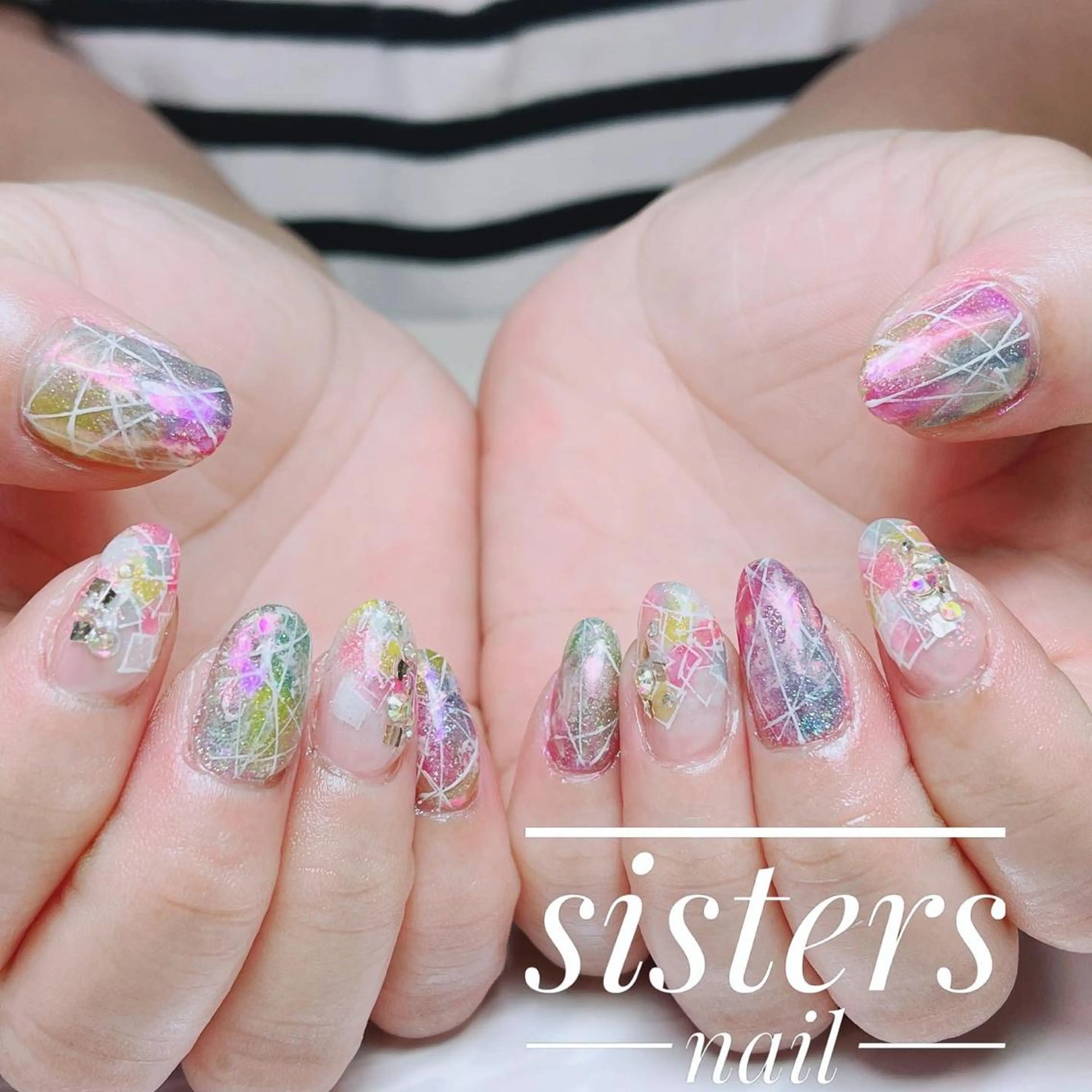 ネイル アートネイル クリアネイル キラキラネイル ニュアンスネイル 夏ネイル ハンドネイル ハンドケア sisters nail.fのネイルデザイン