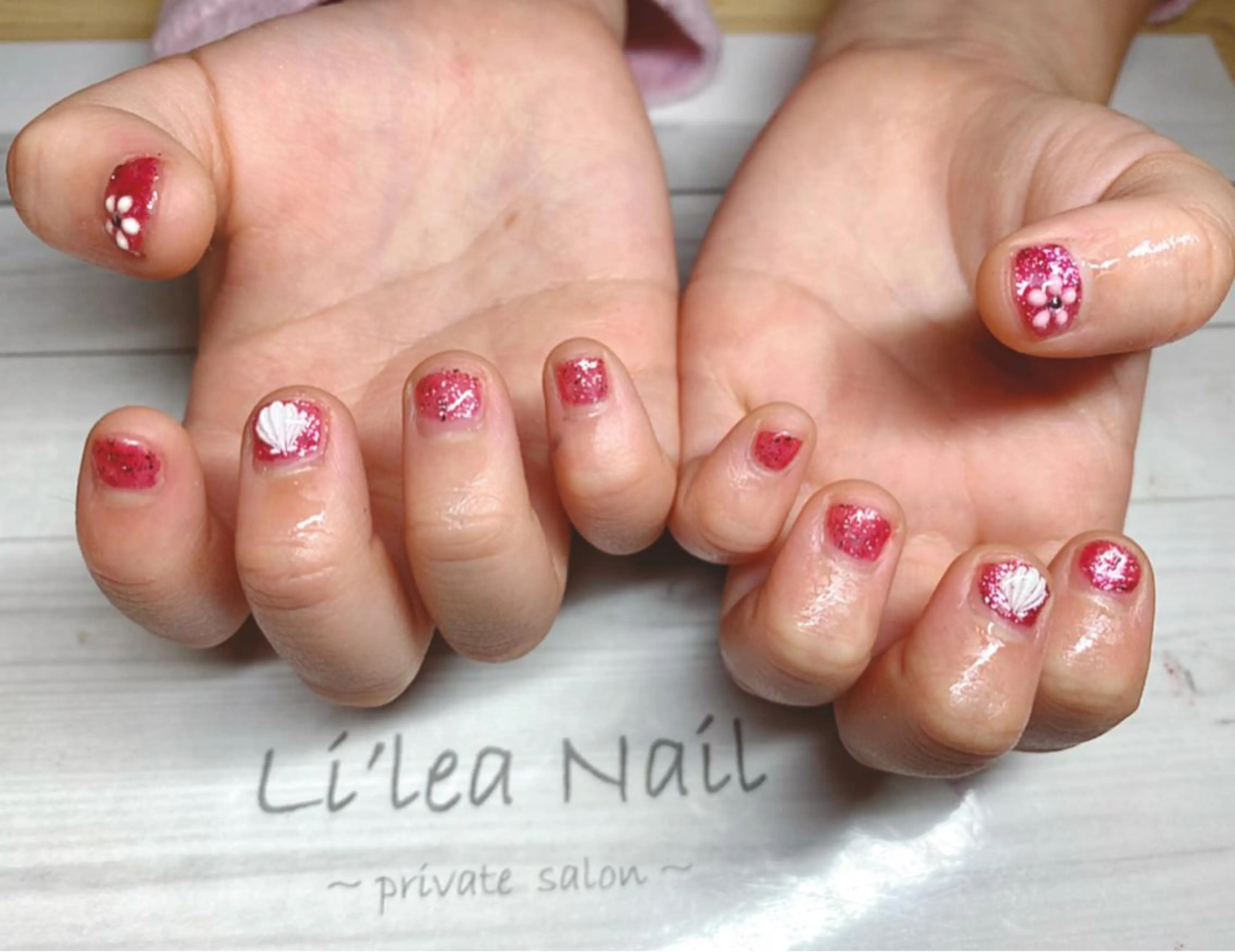 ネイル Li'leaNail AINAのネイルデザイン