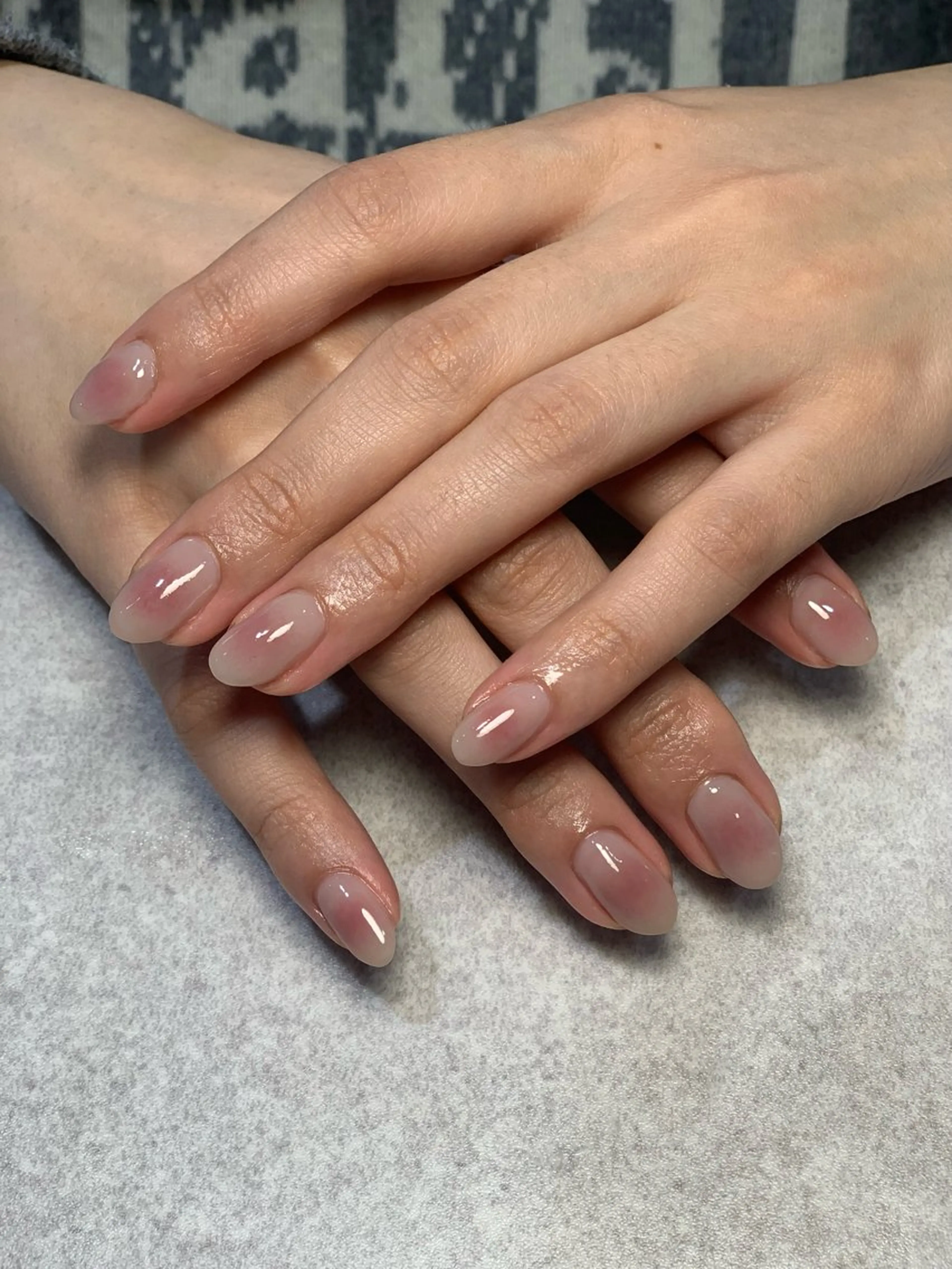 🉐ハードジェルを使い‼️💅ナチュラルで愛らしい雰囲気を叶えるチークネイル❣️オフの有無はメッセージでお願いします。の写真