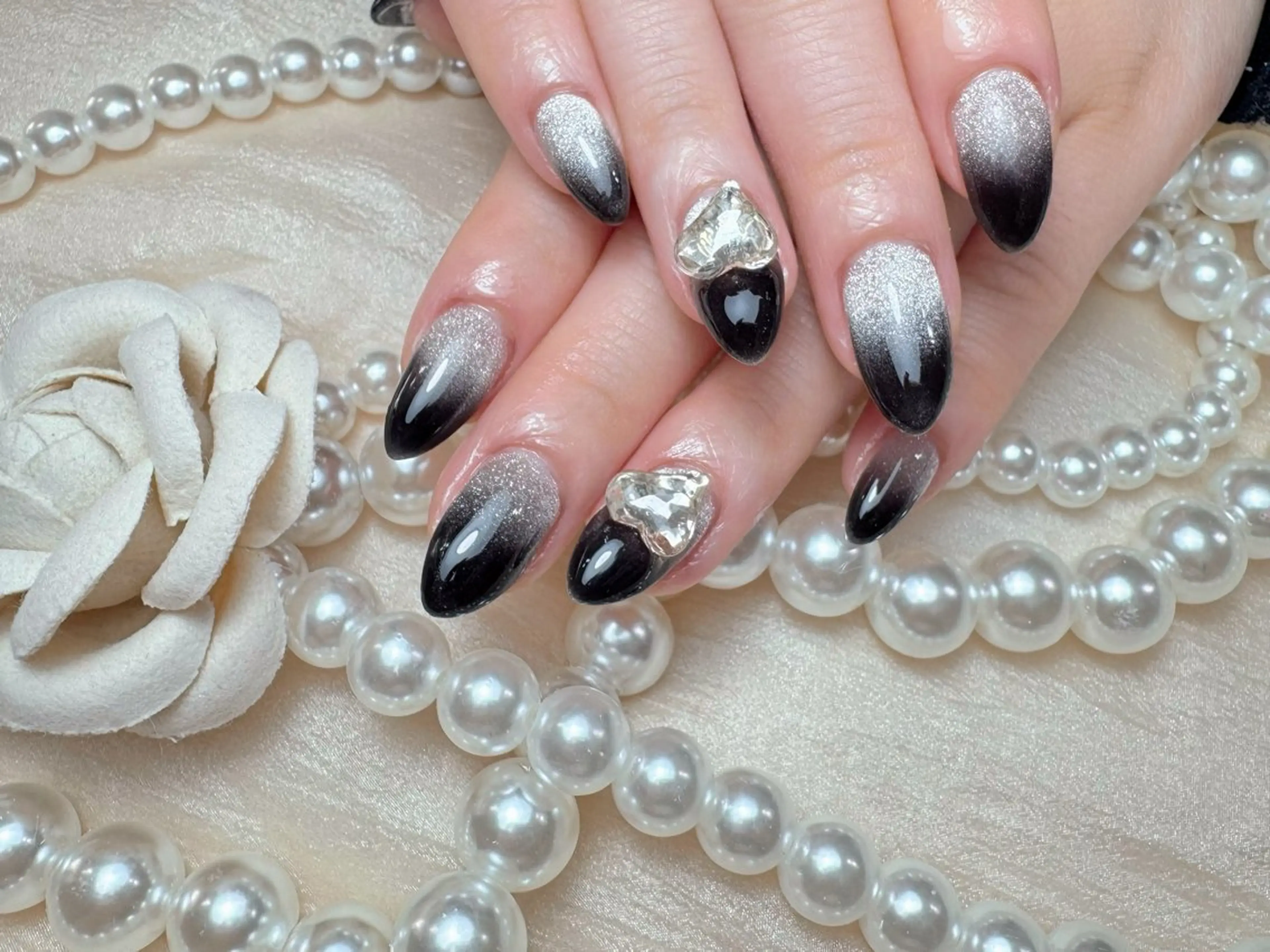 ネイル マジックミラー所属・マジック ミラーのネイルデザイン