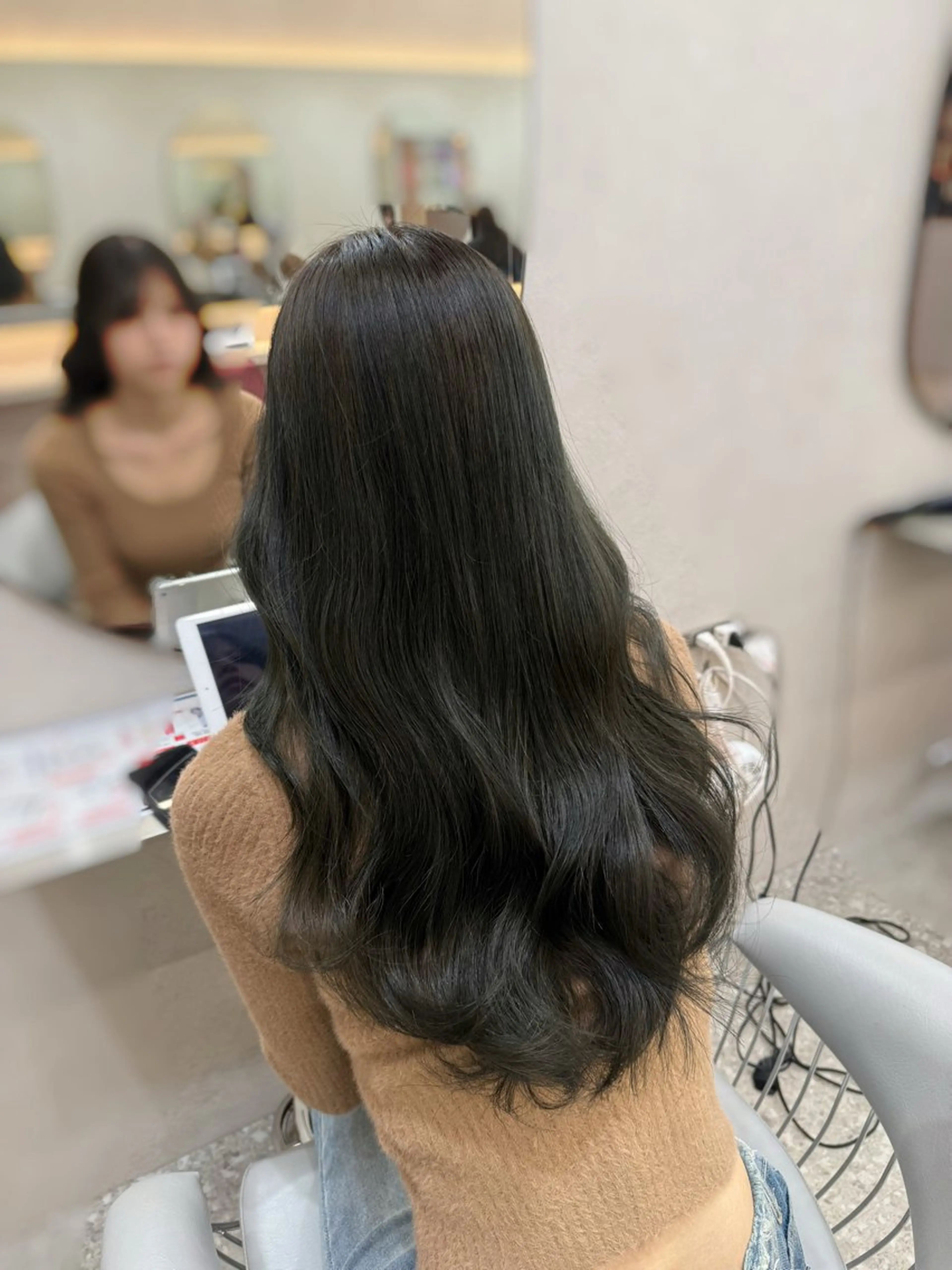 ロング カラー ヘアアレンジ 透明感カラー レイヤーカット カット ヘアカラー トリートメント 渋谷/韓国/レイヤー /透明感カラー ななのヘアスタイル