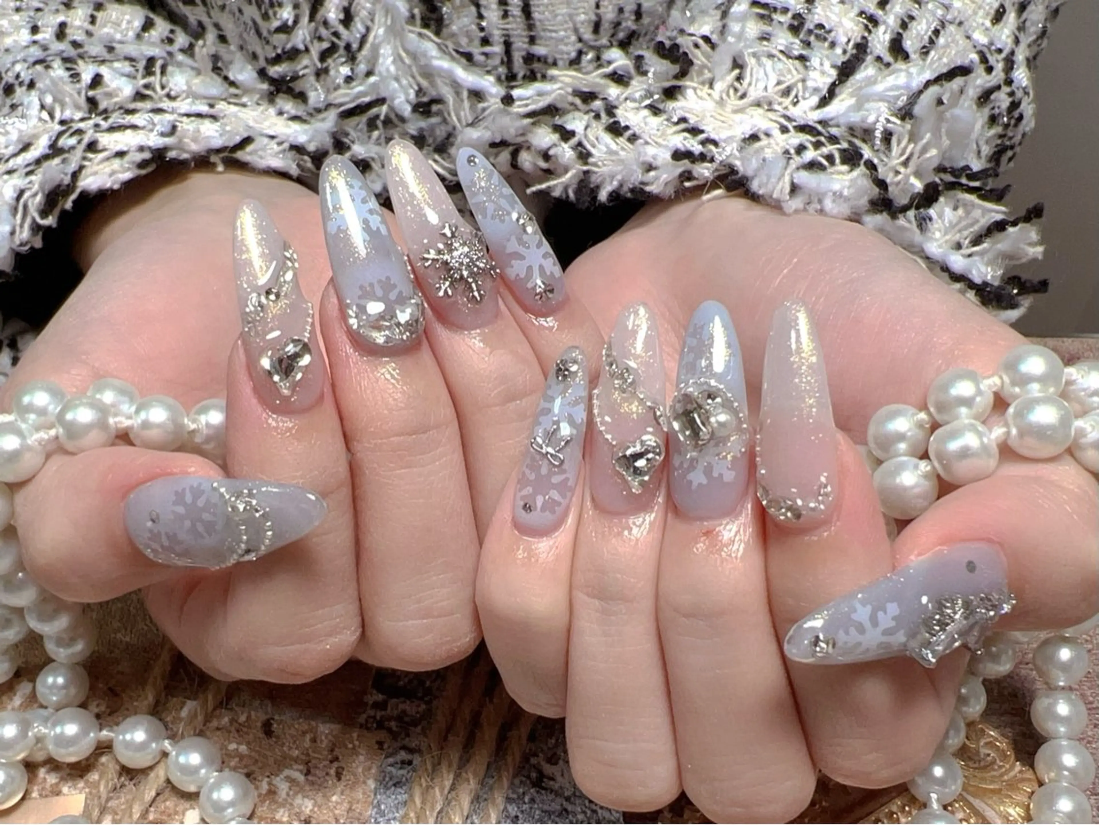 ネイル MOA NAIL所属・MoaNail🫶 Yoshiのネイルデザイン