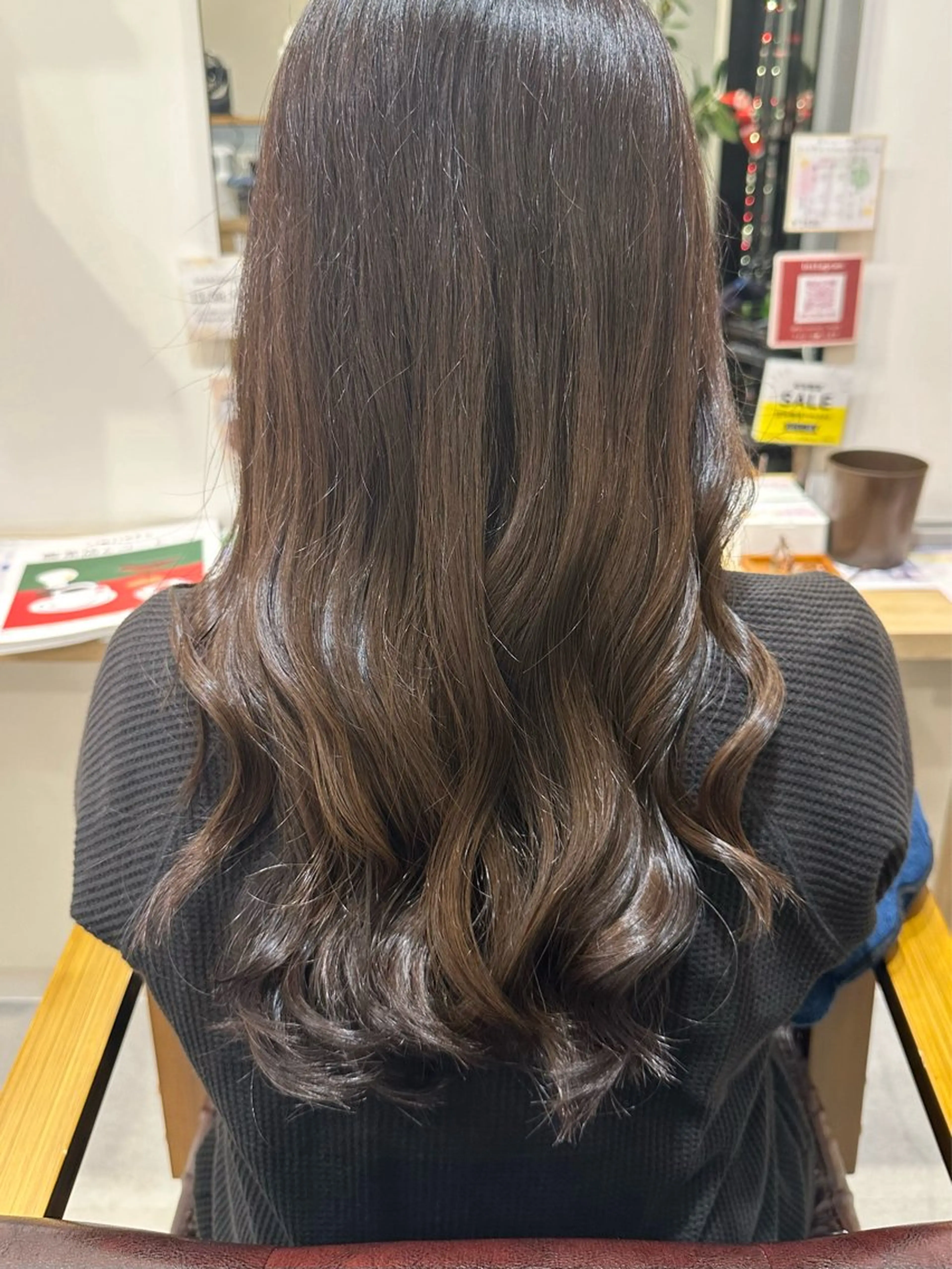 セミロング カラー アッシュ アッシュブラウン ブラウンカラー ケアカラー hair&eyelash Truth所属・Truth上谷綾子/ 名古屋市北区/黒川駅のヘアスタイル