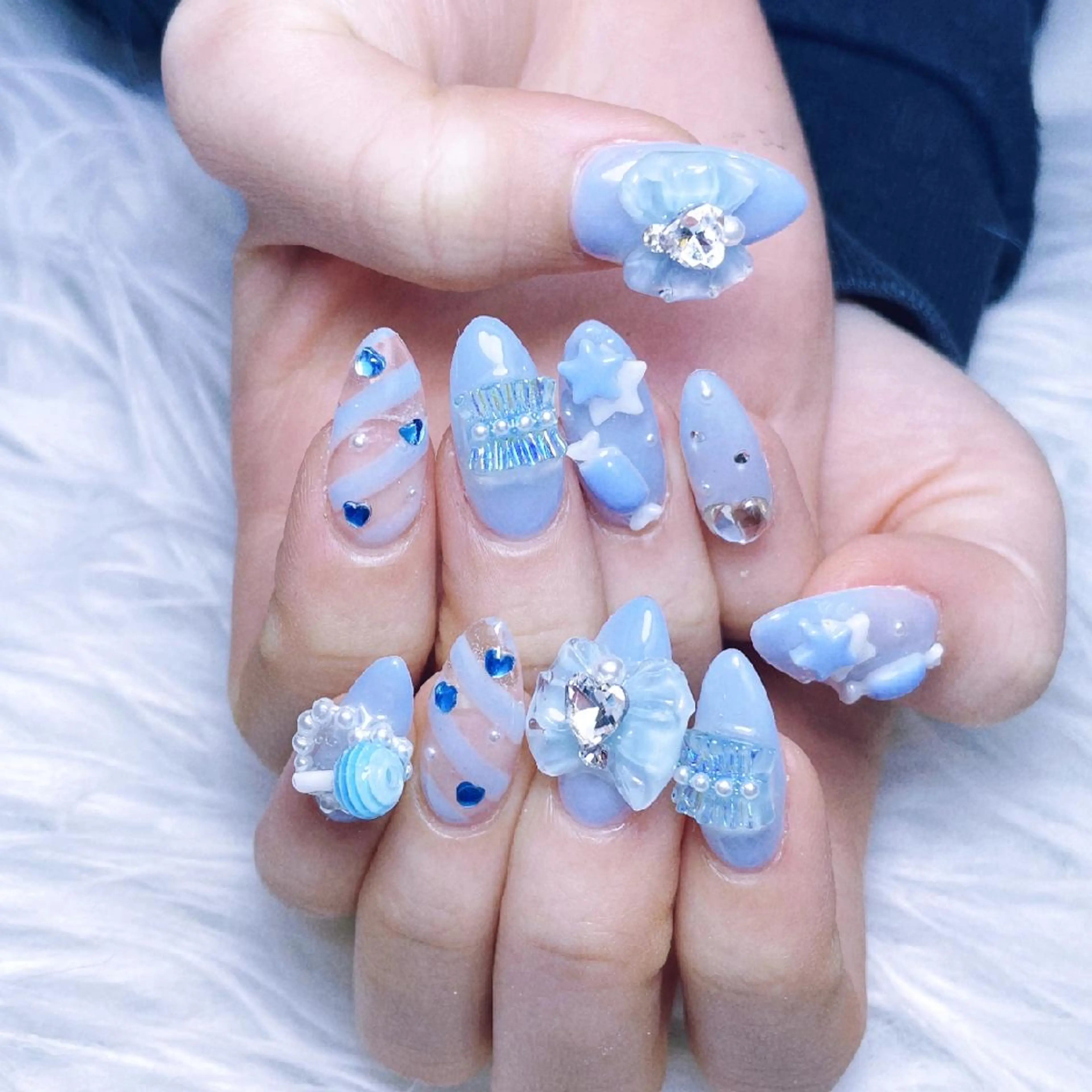 ネイル オーロラネイル フレンチネイル ハート 韓国ネイル ミラーネイル NailPrincess所属・princess スカルプ専門店のネイルデザイン