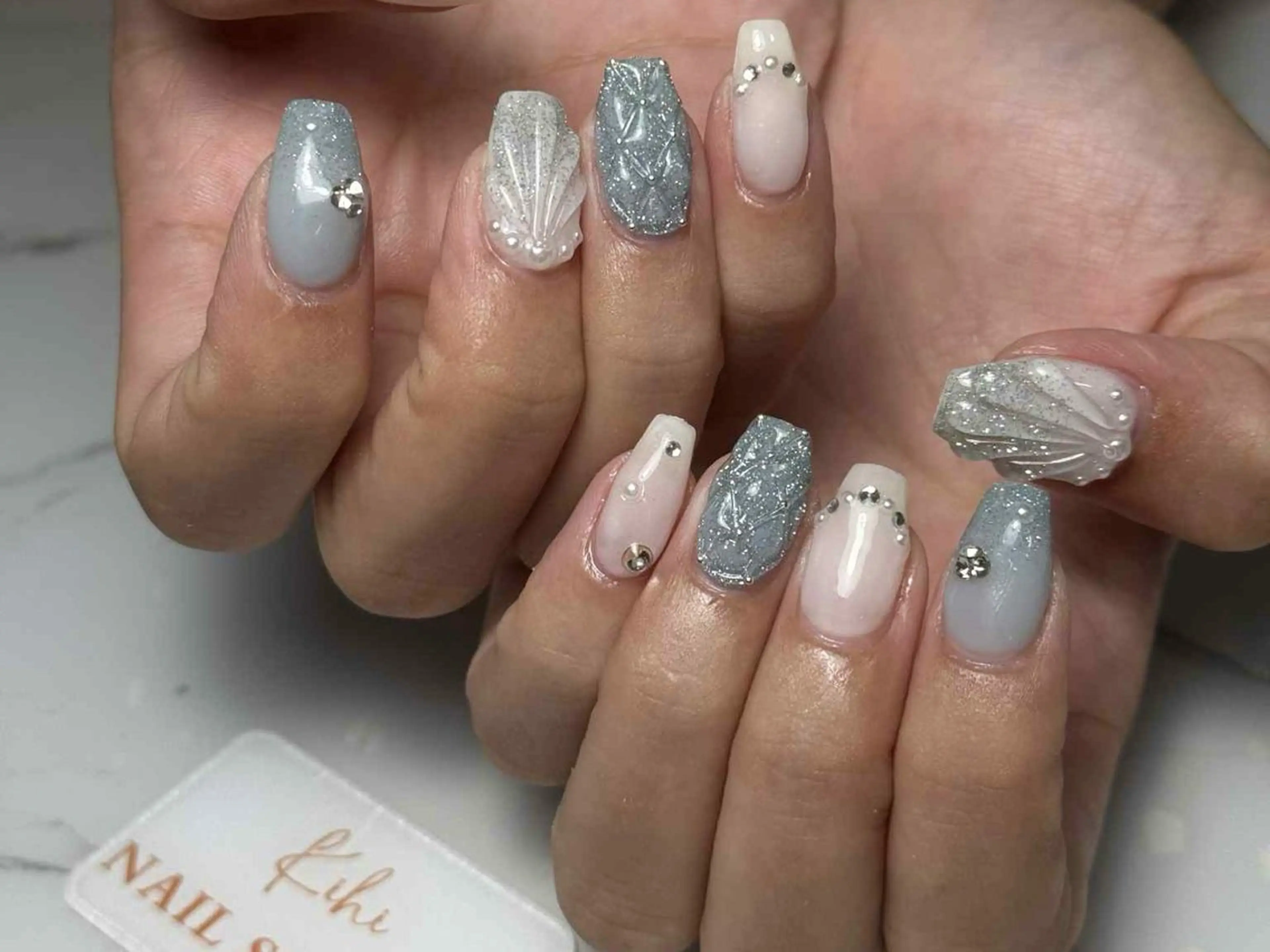 ネイル アートネイル フレンチネイル ジェルネイル グラデーション 韓国ネイル ハンドネイル ハンドケア さくら💮💮 【オフ無料】のネイルデザイン