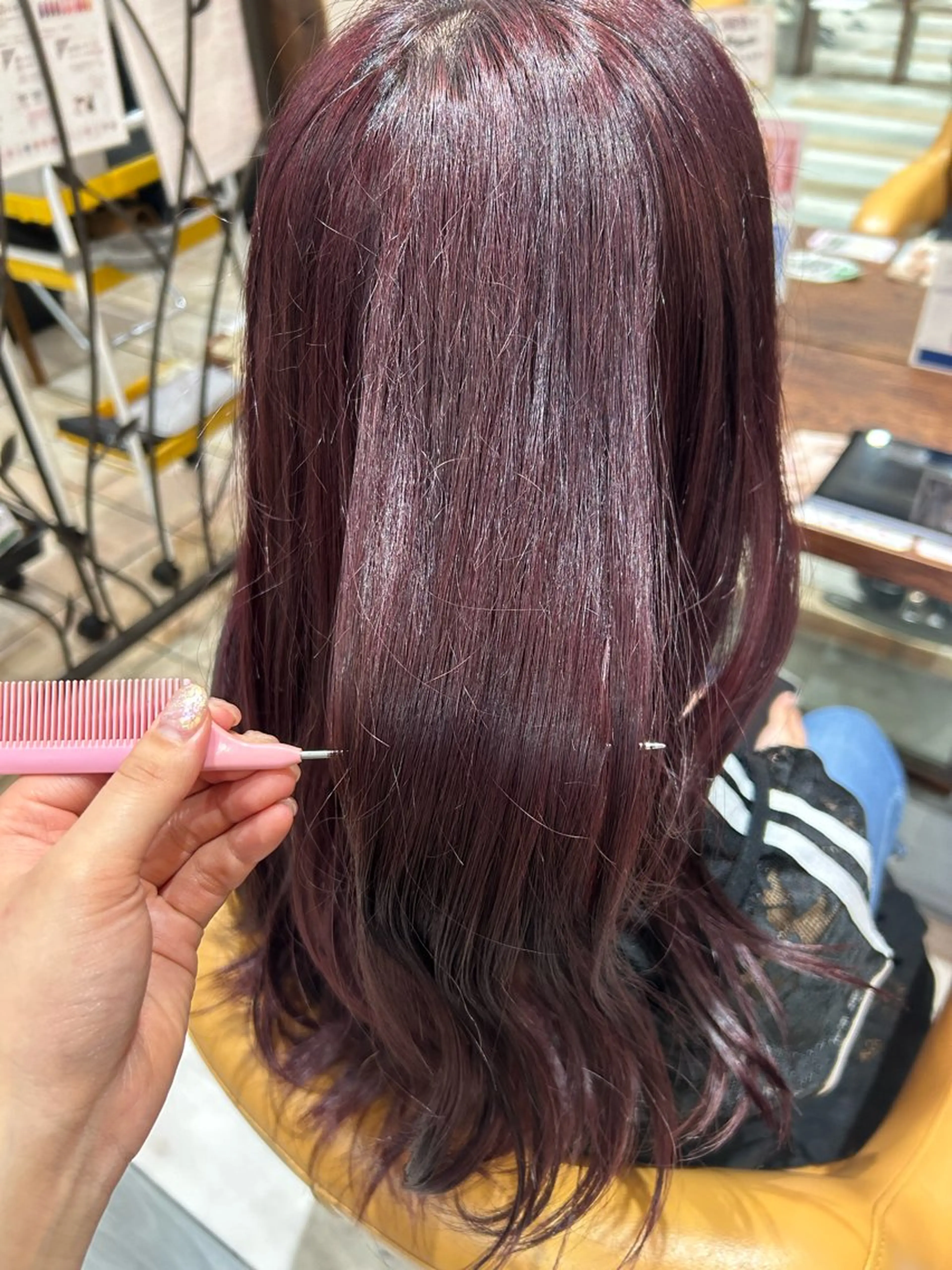 セミロング 荒木 友那のヘアスタイル